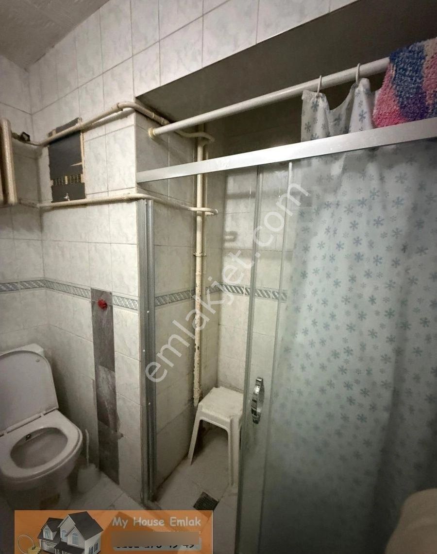 Konak Güzelyalı'da | Poligon Merkezi Konumda | 3+1 Daire - Görsel 18