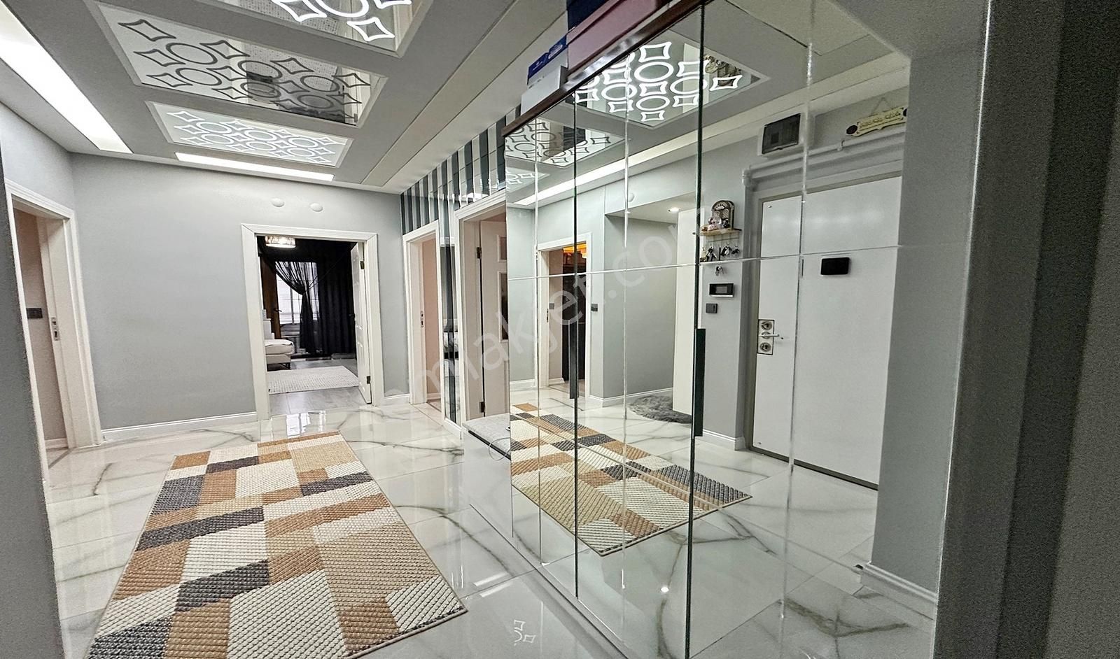 Yasa'dan Kafkaslar'da 3.kat Site'de 3+1 E.banyolu Full Yapılı !! - Görsel 4