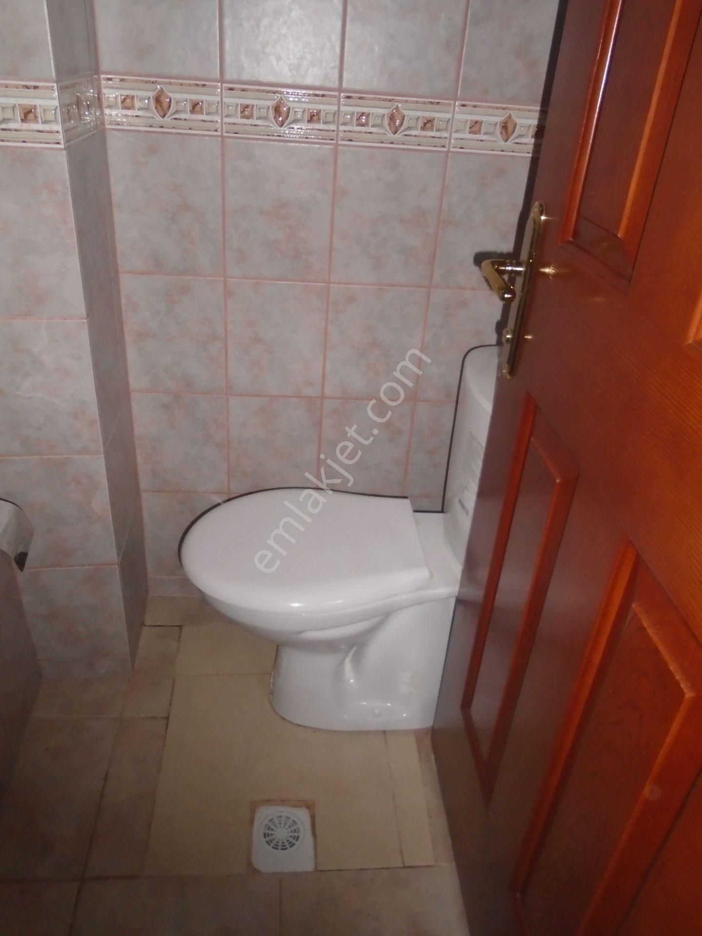 Ender Uysal Gayrimenden Siteler Mahallesin De 2+1 Balkonlu Geniş Daire... - Görsel 6