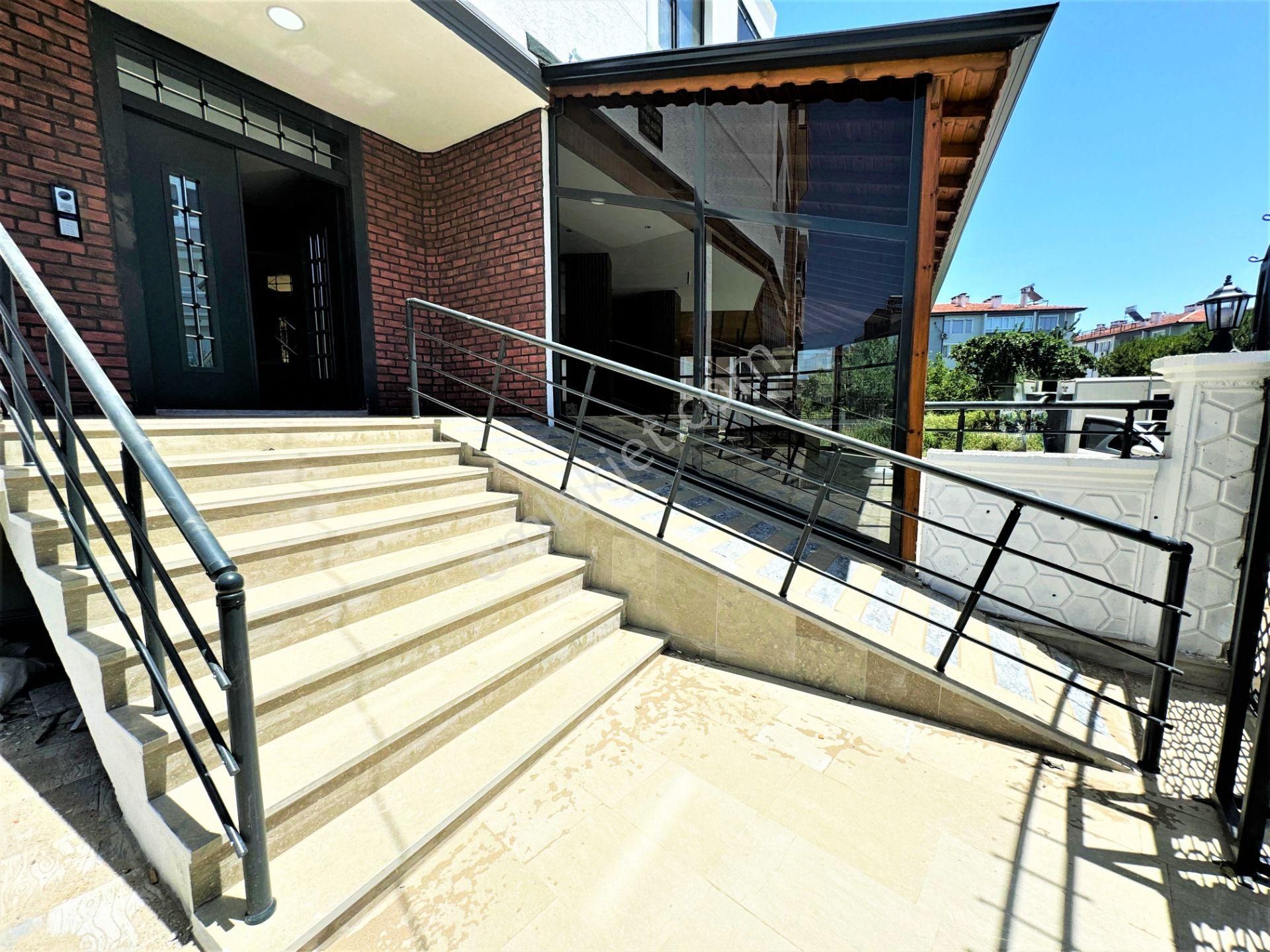 🌜aygül'den🌛 Akçay'da Sıfır Ara Kat Ön Cephe Ayrı Mutfak Doğalgazlı Asansörlü 2+1 Satılık Daireler - Görsel 35