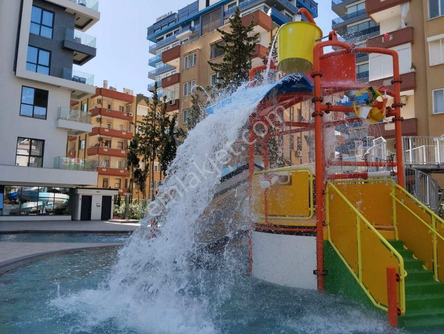 Alanya / Mahmutlar’da Denize Sıfır 1+1 Full Kompleks Eşyalı Satılık Daire - Görsel 17