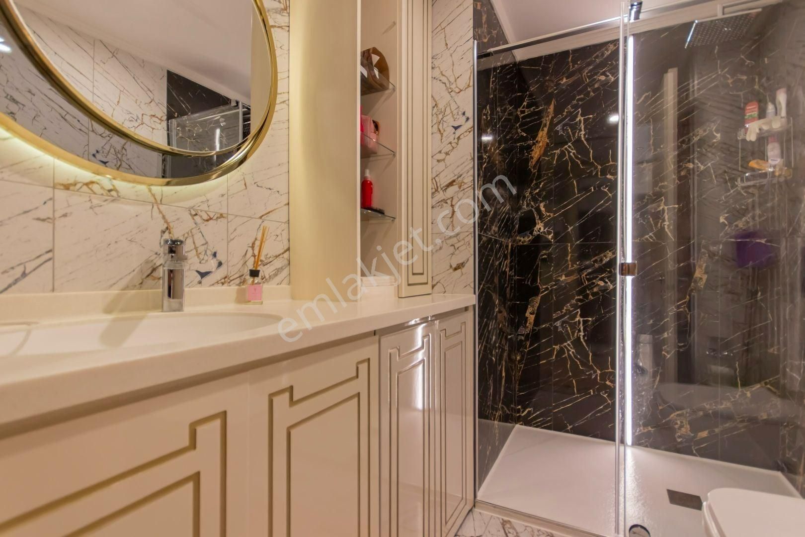 Alanya / Mahmutlar’da Denize Sıfır 1+1 Full Kompleks Eşyalı Satılık Daire - Görsel 13