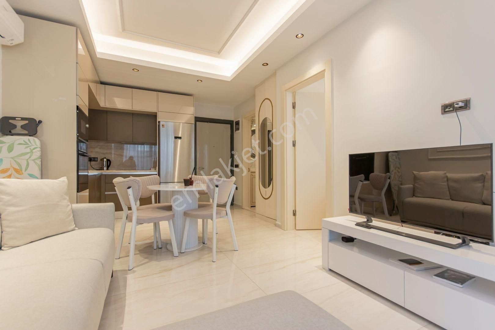 Alanya / Mahmutlar’da Denize Sıfır 1+1 Full Kompleks Eşyalı Satılık Daire - Görsel 8