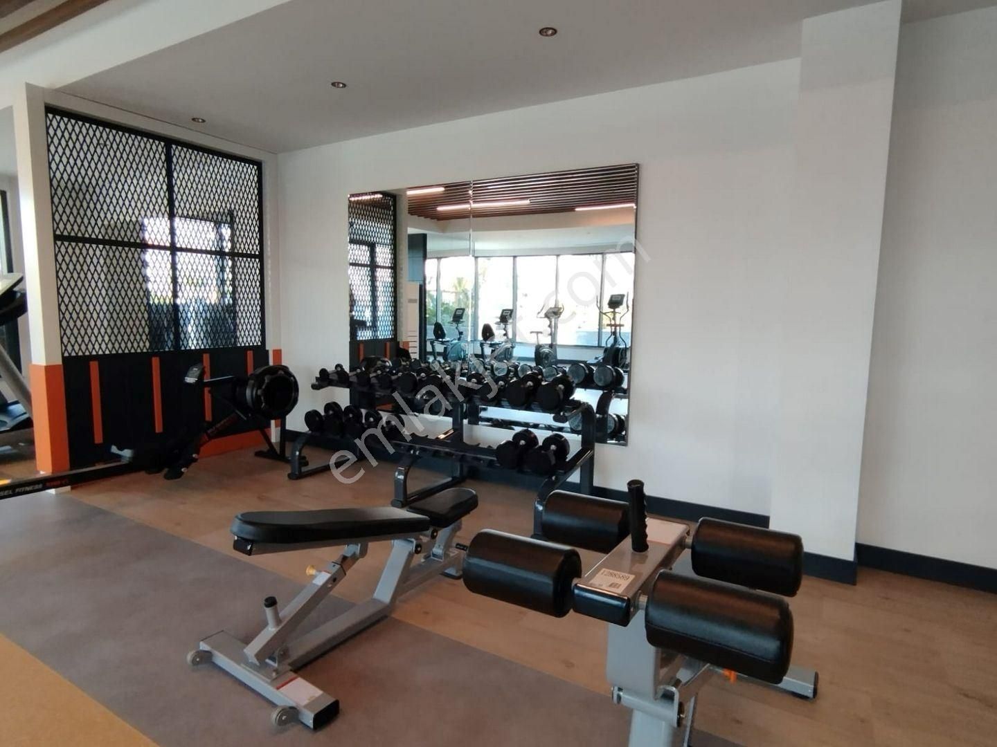 Alanya / Mahmutlar’da Denize Sıfır 1+1 Full Kompleks Eşyalı Satılık Daire - Görsel 23