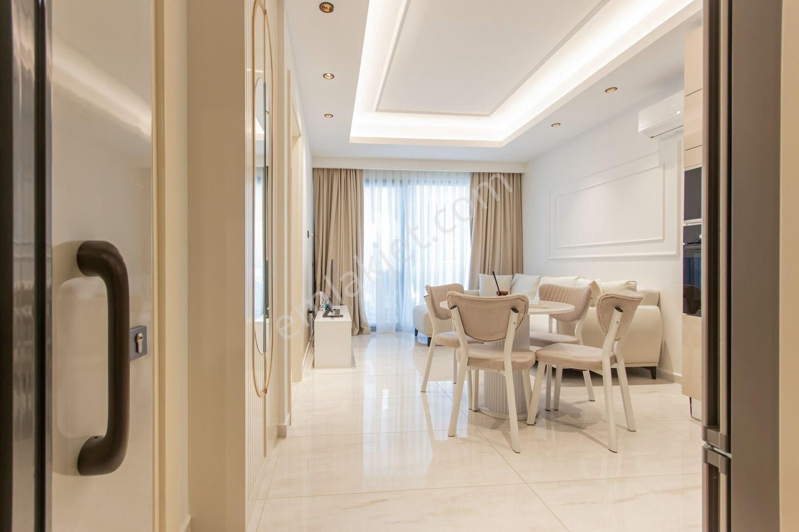 Alanya / Mahmutlar’da Denize Sıfır 1+1 Full Kompleks Eşyalı Satılık Daire - Görsel 3