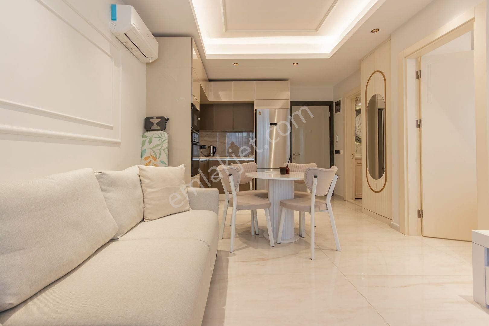 Alanya / Mahmutlar’da Denize Sıfır 1+1 Full Kompleks Eşyalı Satılık Daire - Görsel 9