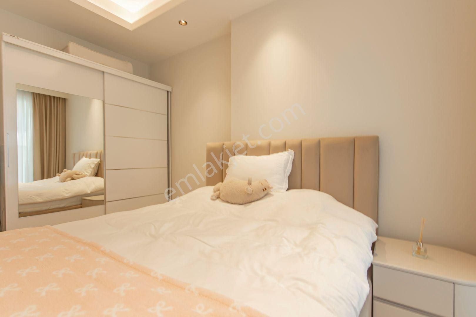Alanya / Mahmutlar’da Denize Sıfır 1+1 Full Kompleks Eşyalı Satılık Daire - Görsel 12