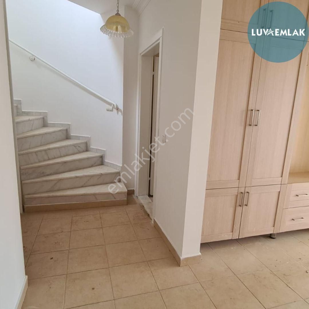 Didim Akbük'te Özel Bir Sitede Havuz Başı Deniz Manzaralı 4+1 Müstakil Villa - Görsel 8