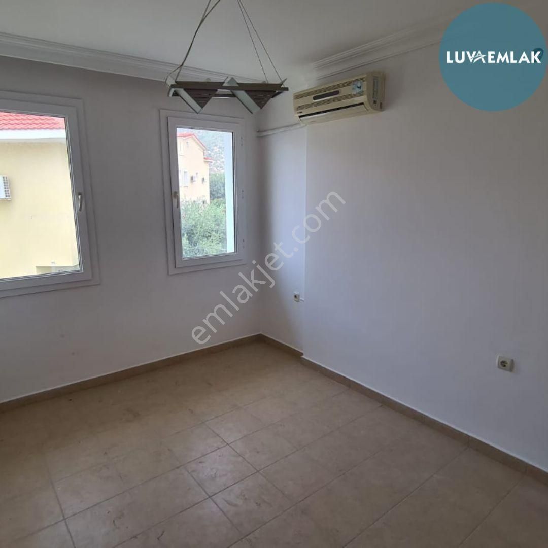 Didim Akbük'te Özel Bir Sitede Havuz Başı Deniz Manzaralı 4+1 Müstakil Villa - Görsel 17