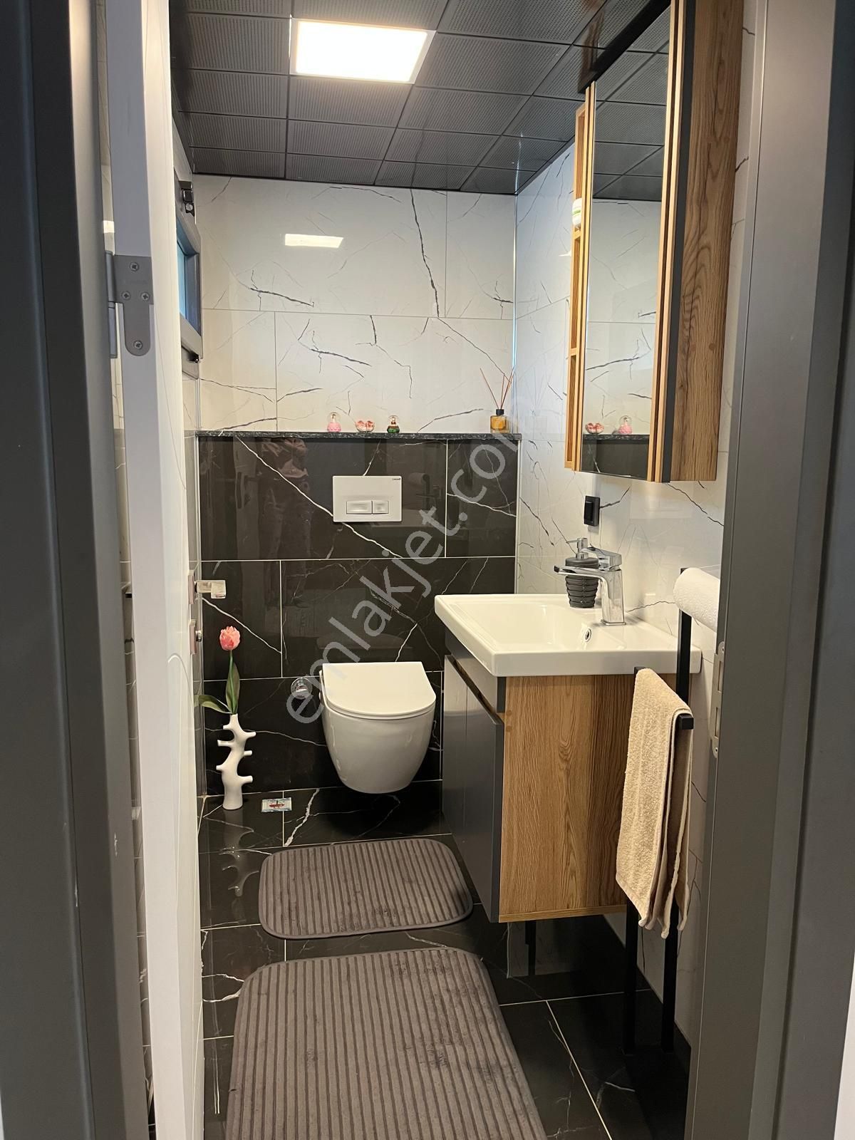 Kuşadası Yavansuda Köşe Konumlu, Bahçeli, Bakımlı Dubleks Villa - Görsel 19