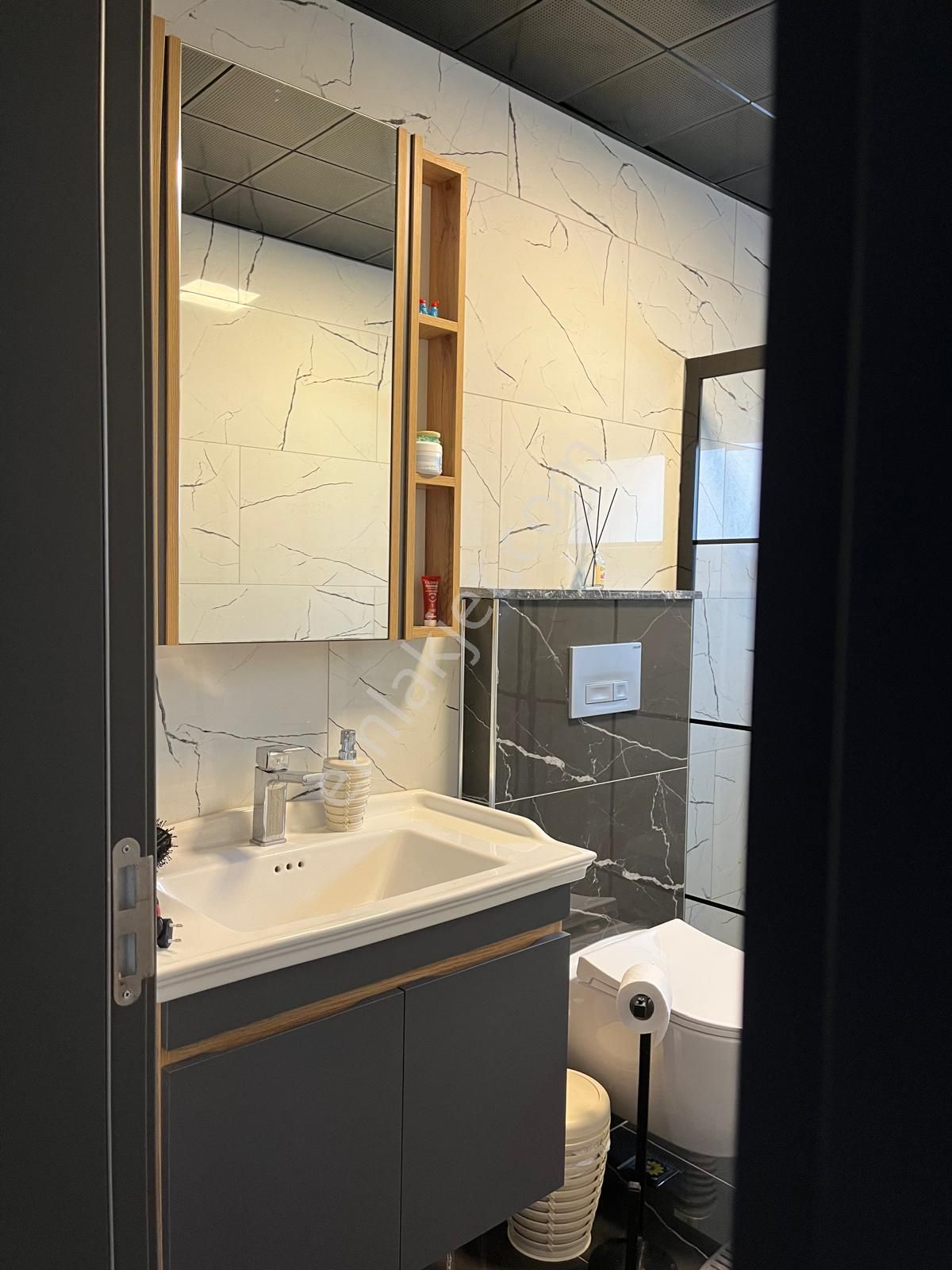 Kuşadası Yavansuda Köşe Konumlu, Bahçeli, Bakımlı Dubleks Villa - Görsel 18