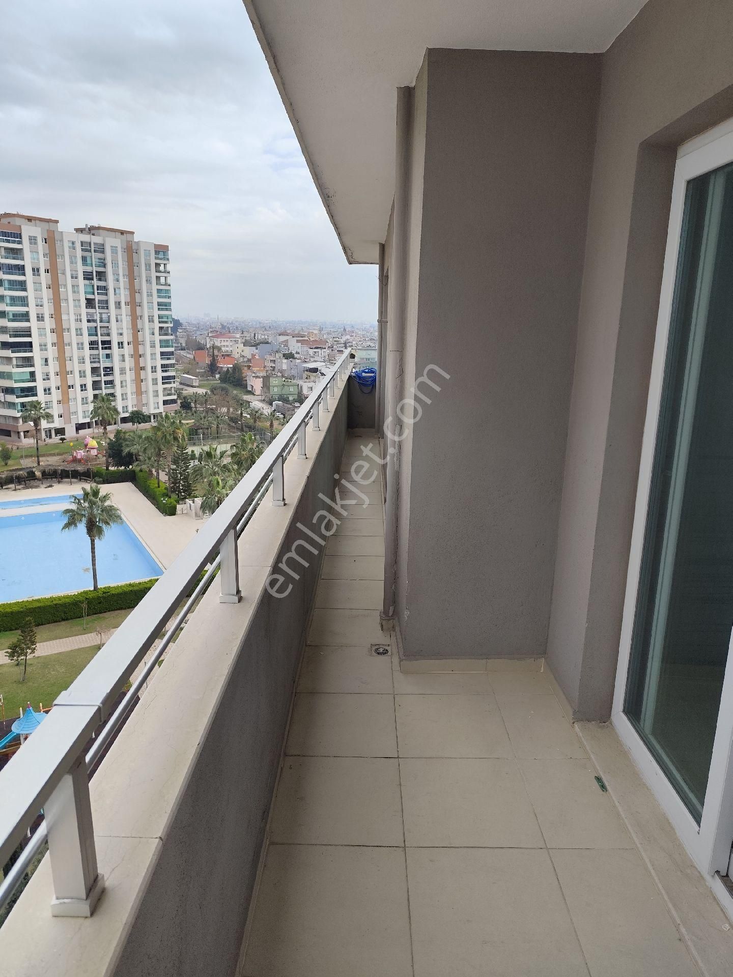 Kıyıboyunda 3+1 Eşyalı Doğalgazlı Havuzlu Güvenlikli Kiralık Daire - Görsel 23