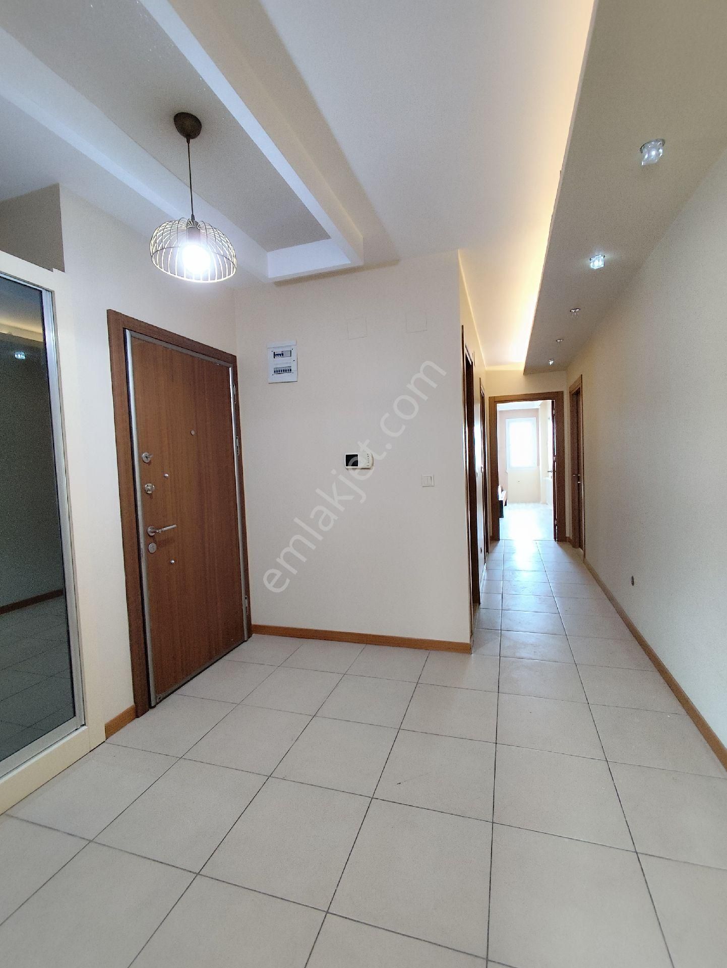 Kıyıboyunda 3+1 Eşyalı Doğalgazlı Havuzlu Güvenlikli Kiralık Daire - Görsel 33