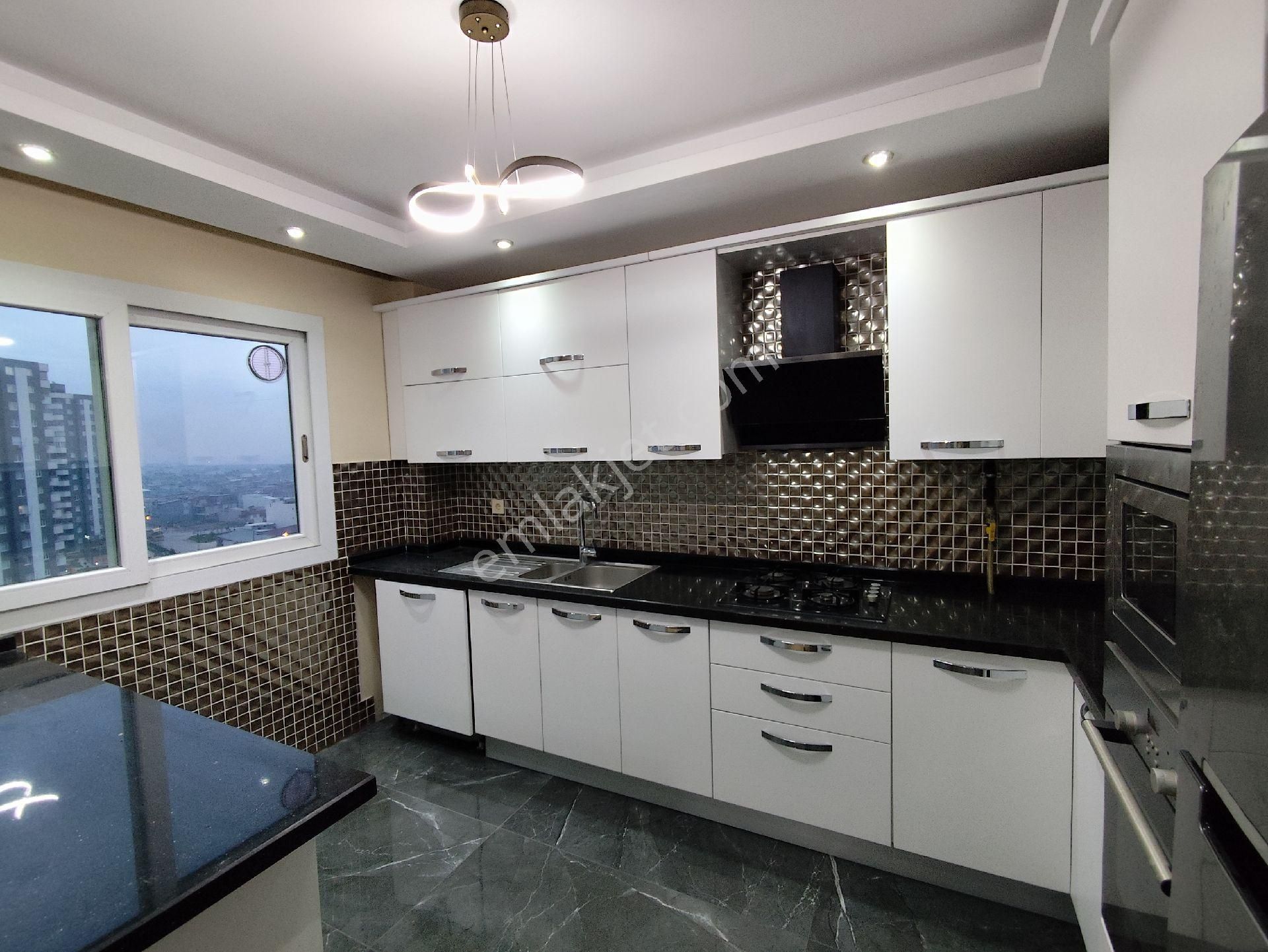 Kıyıboyunda 3+1 Eşyalı Doğalgazlı Havuzlu Güvenlikli Kiralık Daire - Görsel 11