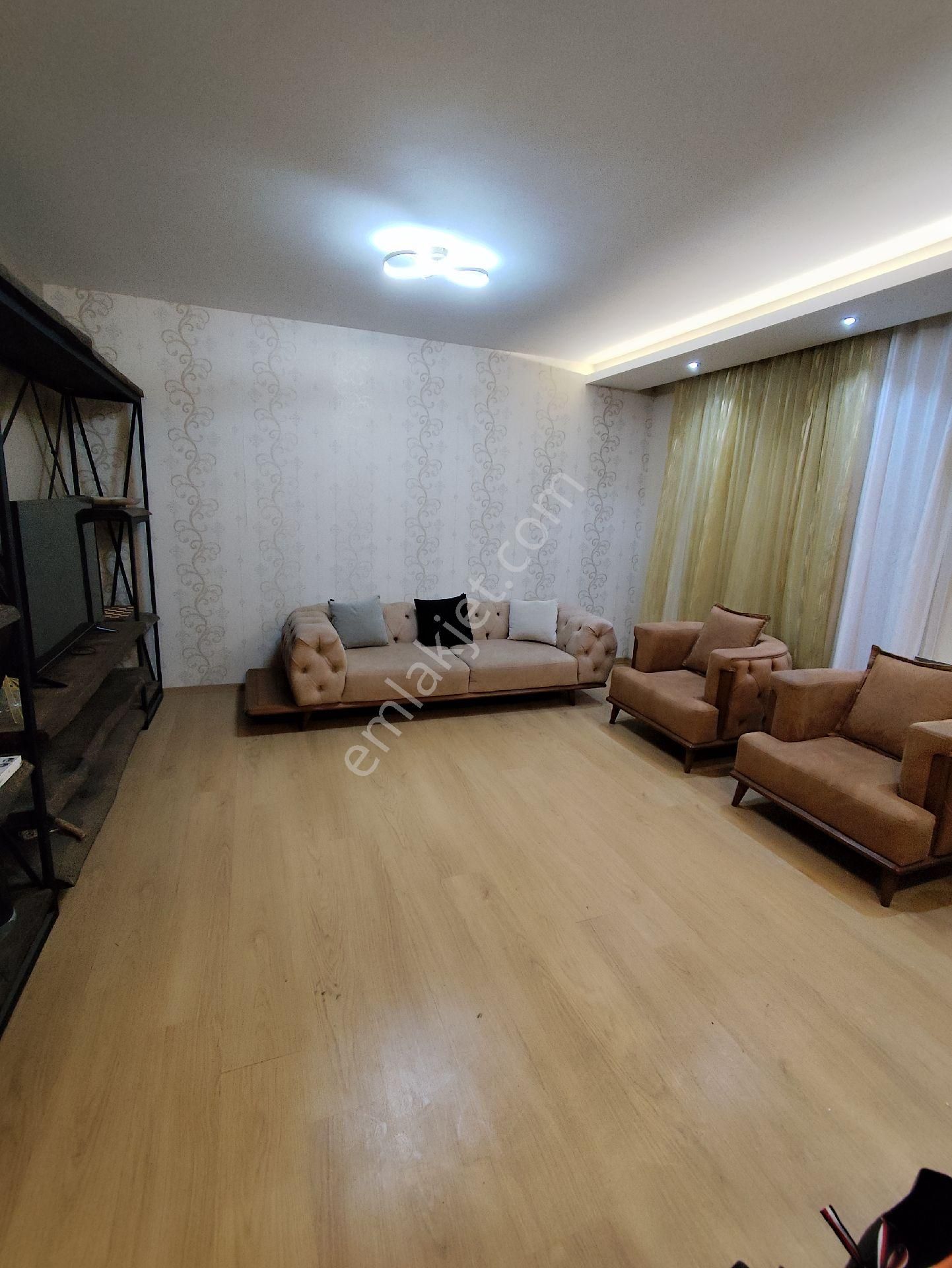 Kıyıboyunda 3+1 Eşyalı Doğalgazlı Havuzlu Güvenlikli Kiralık Daire
