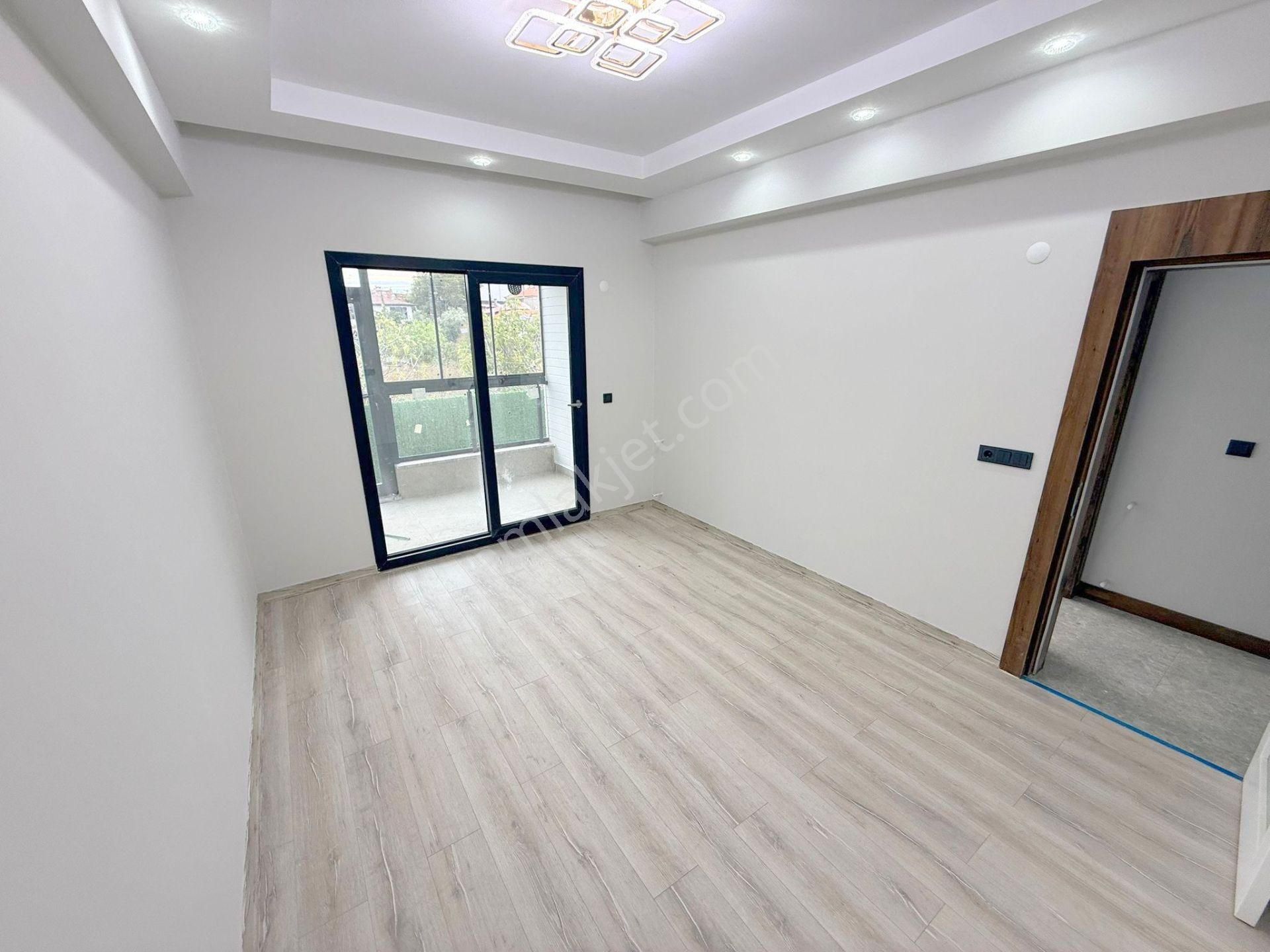 🟠🟣zeytinli'de Göz Alıcı Tasarımıyla Kapalı Otoparklı Ön Cephe 2+1 Daire - Görsel 7