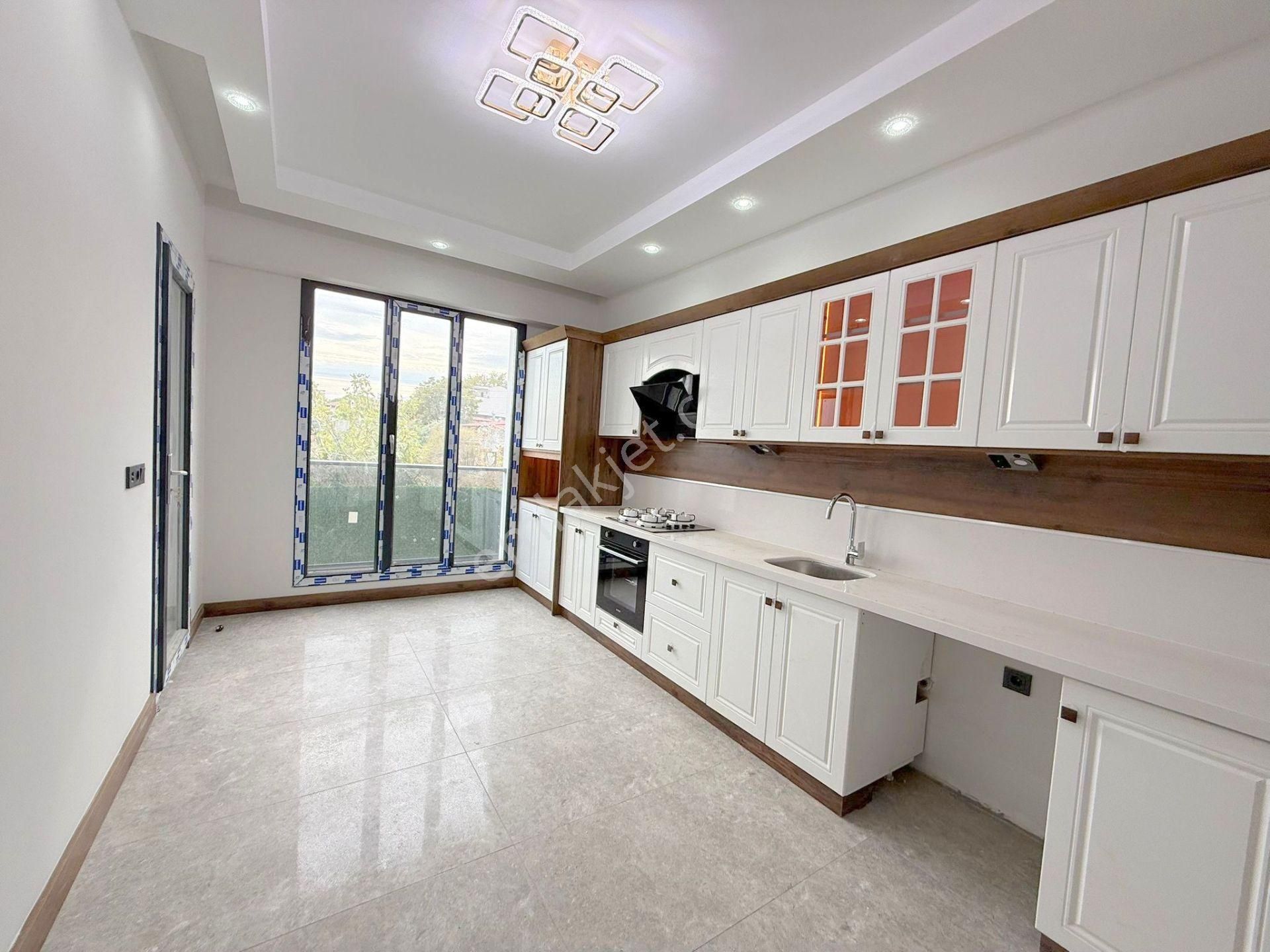🟠🟣zeytinli'de Göz Alıcı Tasarımıyla Kapalı Otoparklı Ön Cephe 2+1 Daire - Görsel 23