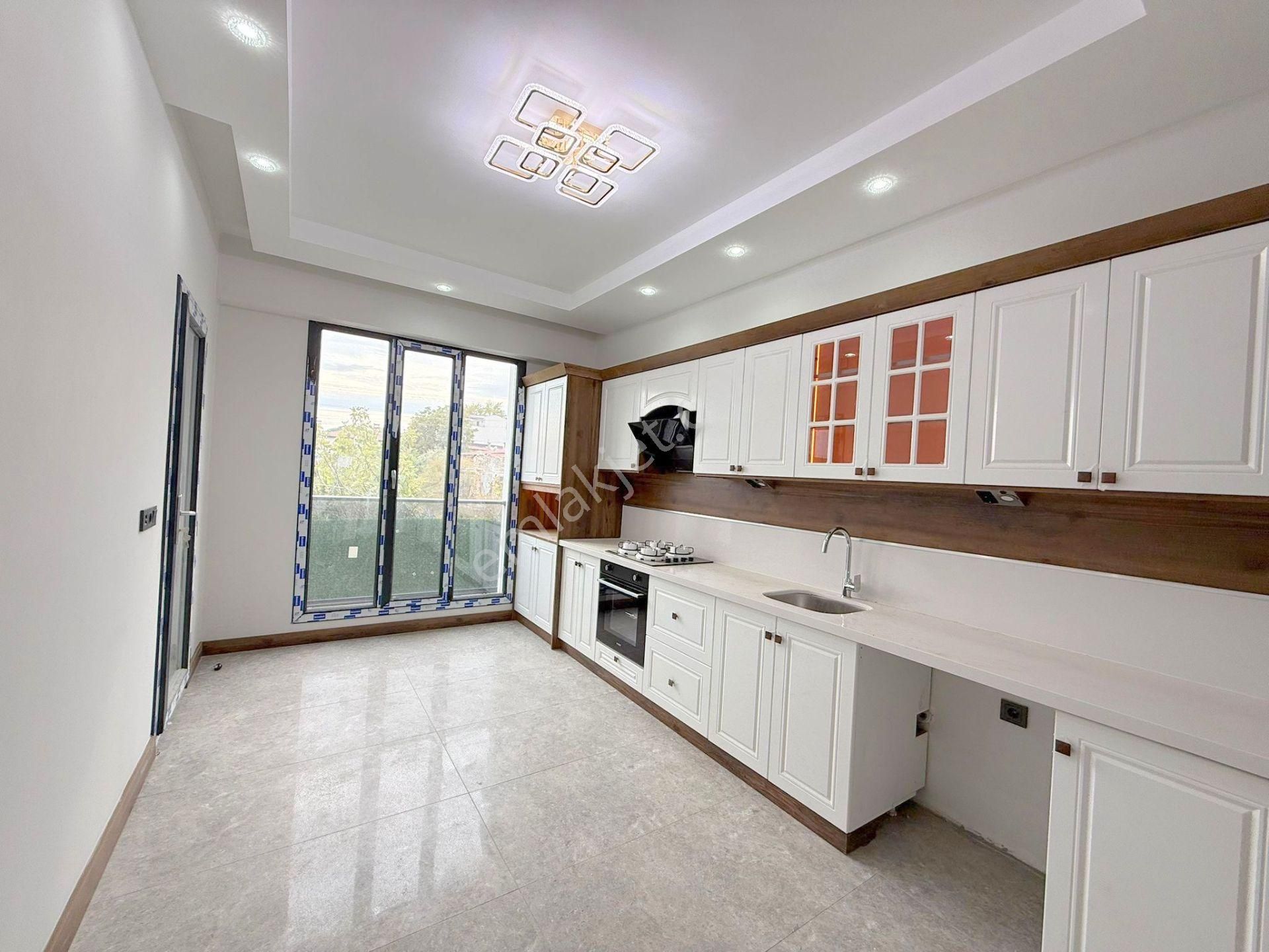 🟠🟣zeytinli'de Göz Alıcı Tasarımıyla Kapalı Otoparklı Ön Cephe 2+1 Daire
