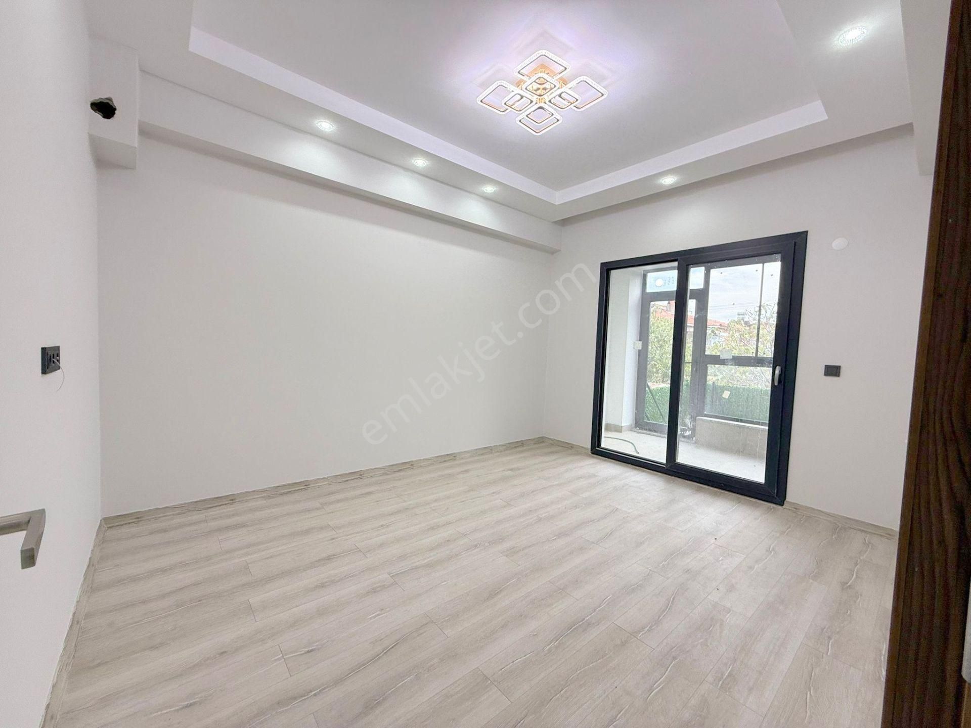 🟠🟣zeytinli'de Göz Alıcı Tasarımıyla Kapalı Otoparklı Ön Cephe 2+1 Daire - Görsel 2
