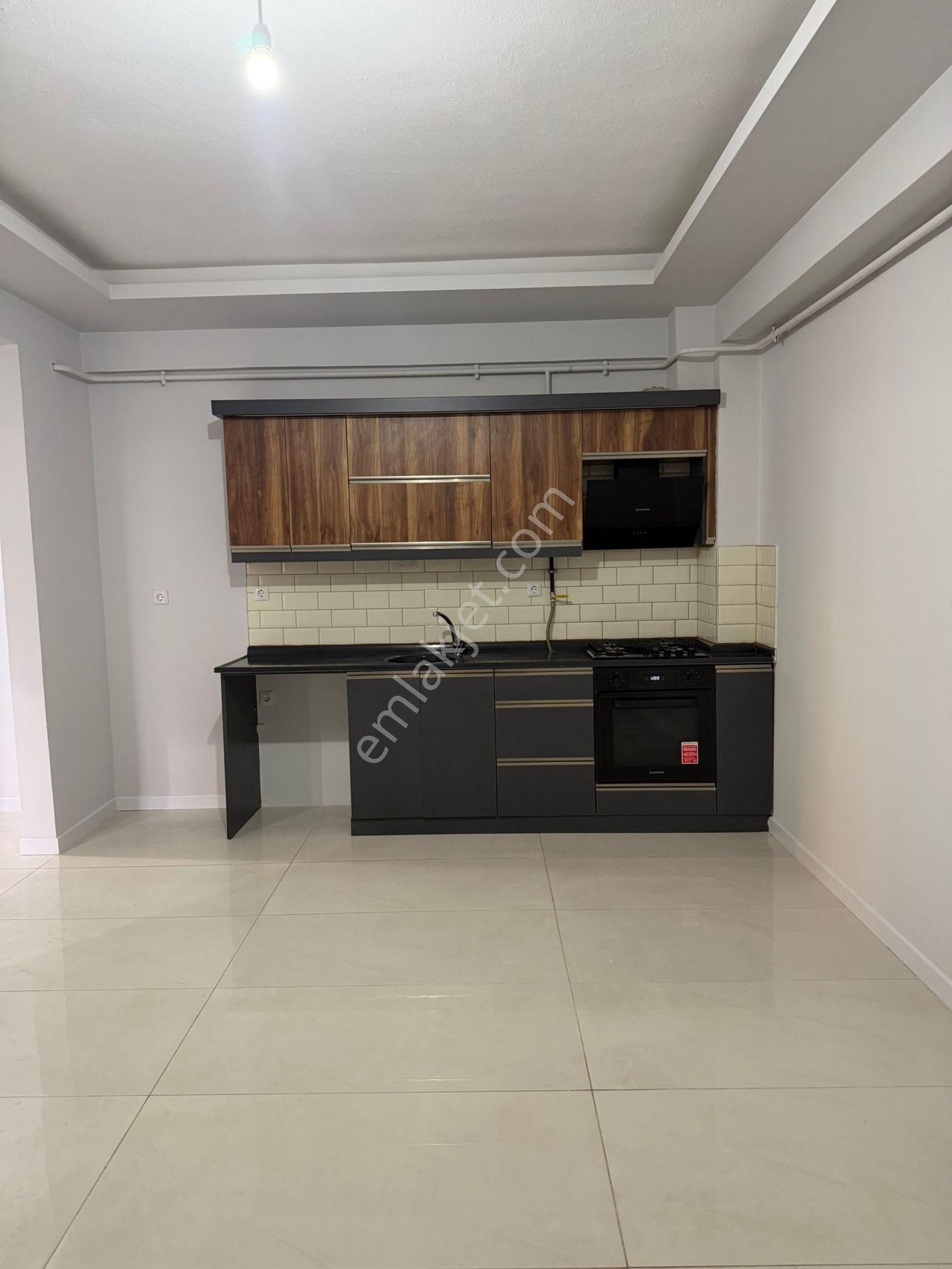 Havuzlu Site İçi 1+1 Kış Bahçeli Satılık Daire - Görsel 3