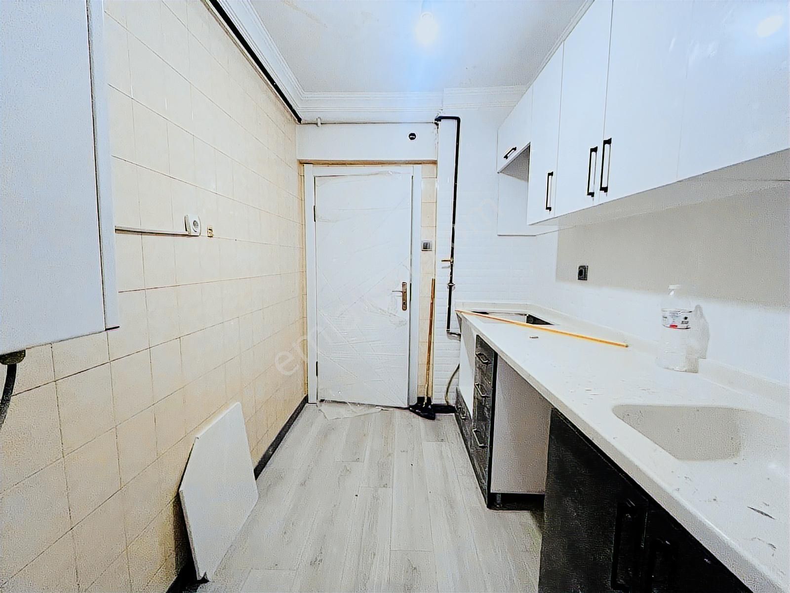 Bağlar Caddesi Yakını Ara Katta Full Yapılı Satılık 2+1 Daire !! - Görsel 21