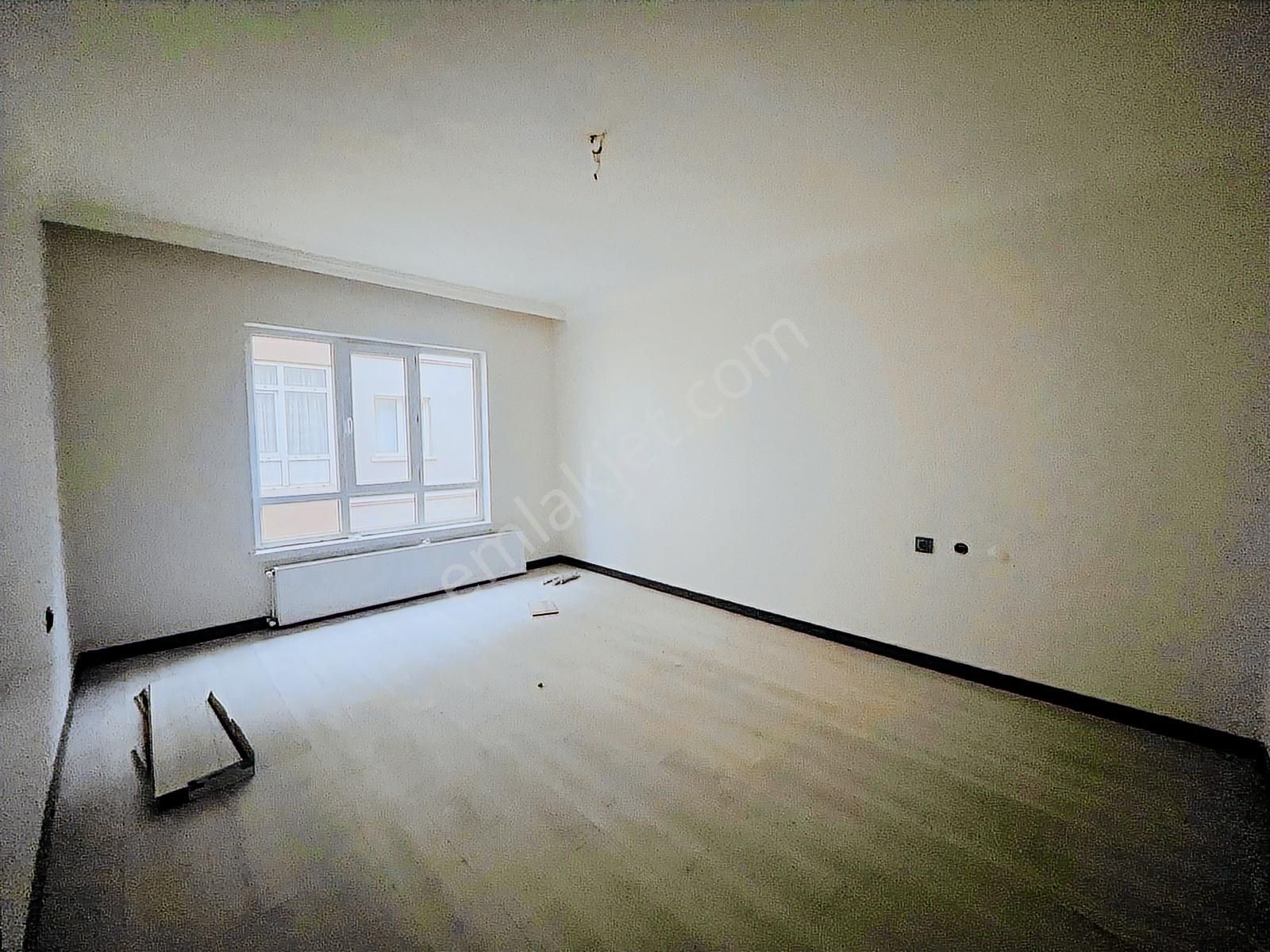 Bağlar Caddesi Yakını Ara Katta Full Yapılı Satılık 2+1 Daire !! - Görsel 11