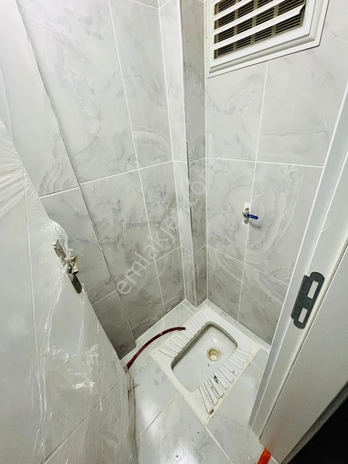 Bağlar Caddesi Yakını Ara Katta Full Yapılı Satılık 2+1 Daire !! - Görsel 19
