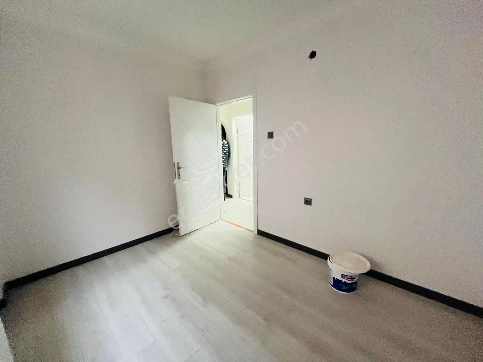 Bağlar Caddesi Yakını Ara Katta Full Yapılı Satılık 2+1 Daire !! - Görsel 22