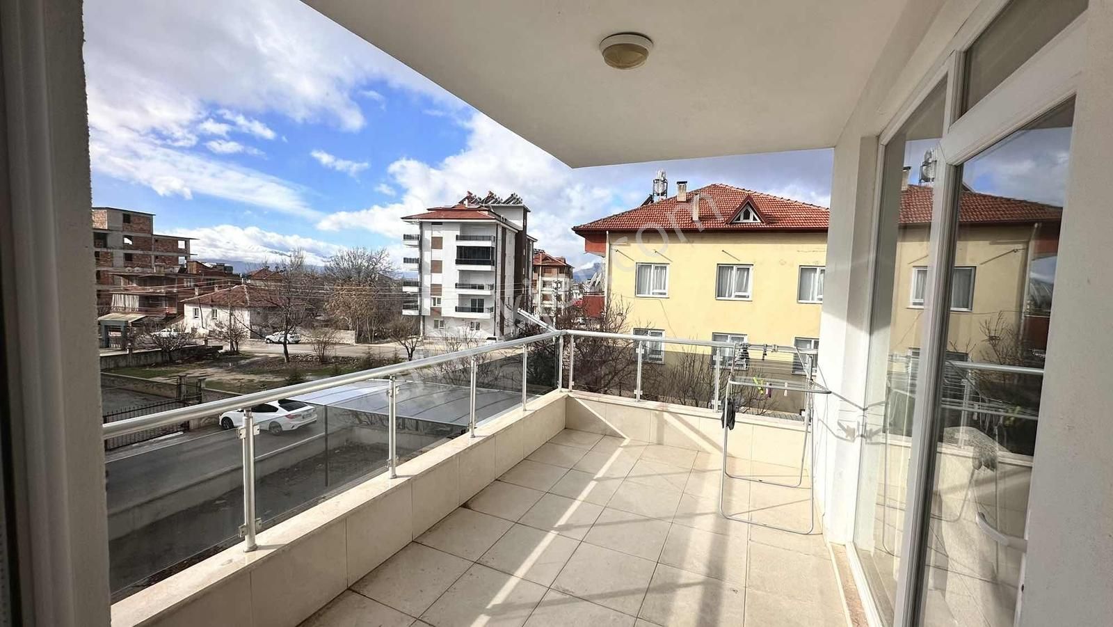 Vip Gayrimenkul'den Dua Yokuşu Altında 1. Kat 3+1 Daire - Görsel 12