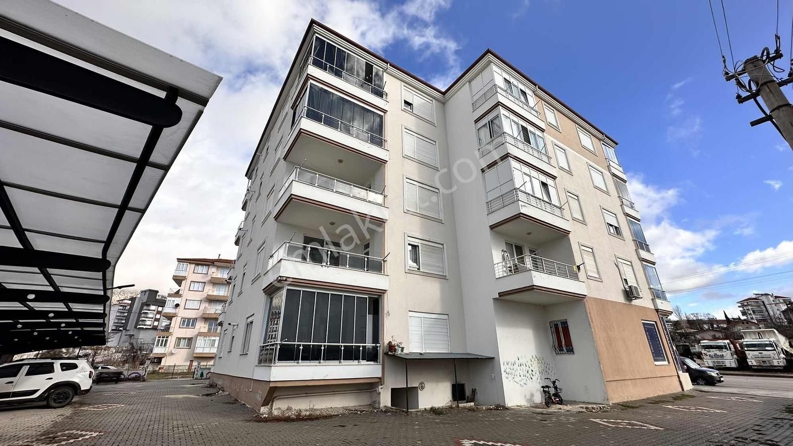 Vip Gayrimenkul'den Dua Yokuşu Altında 1. Kat 3+1 Daire - Görsel 23