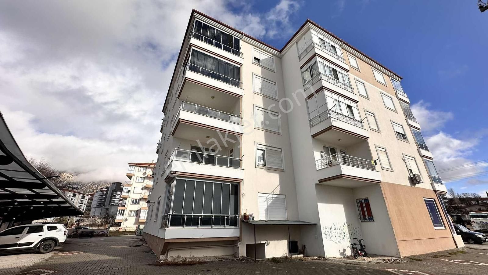 Vip Gayrimenkul'den Dua Yokuşu Altında 1. Kat 3+1 Daire - Görsel 10