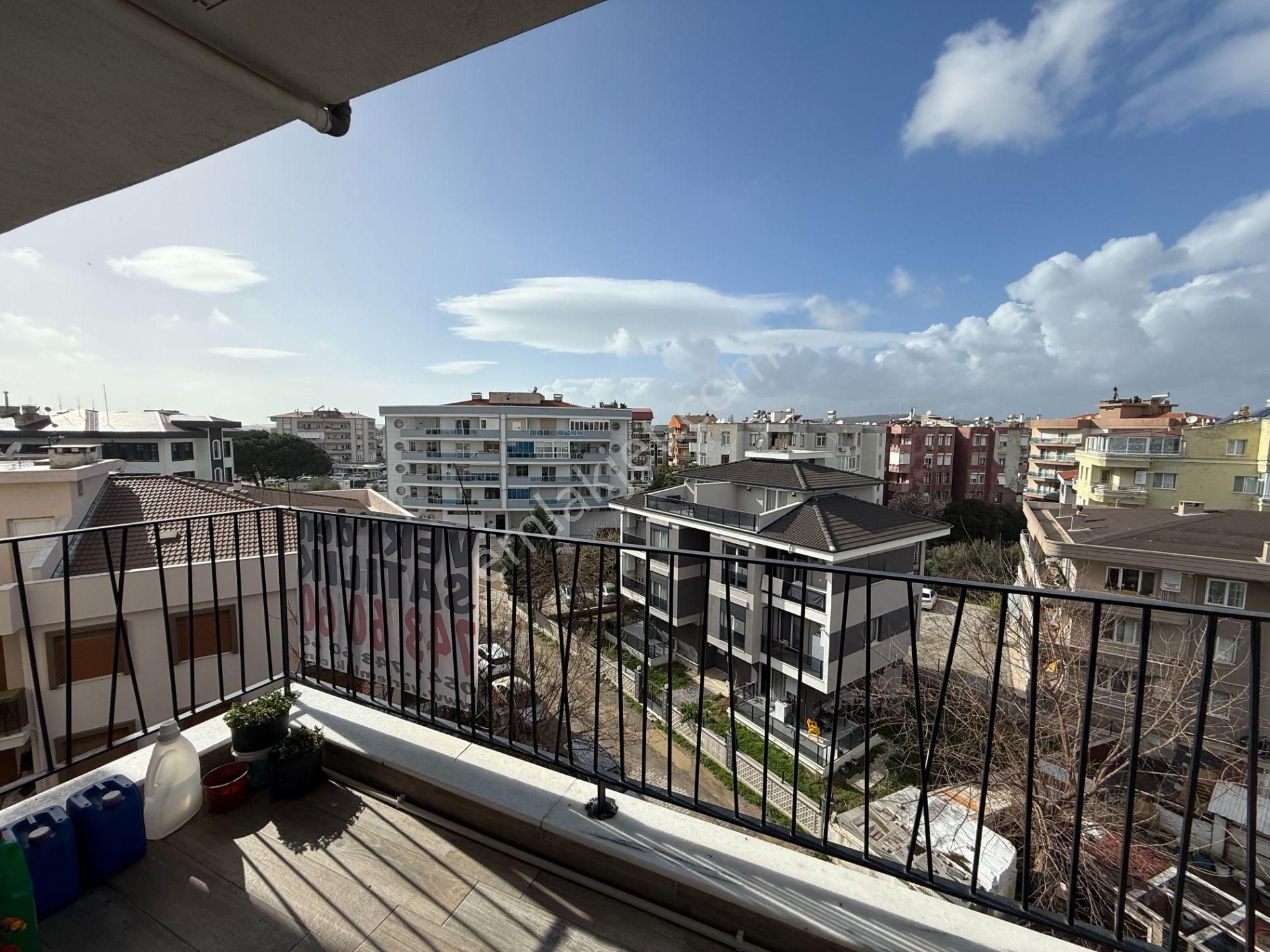 Seferihisar Camikebir Mahallesi – Merkezde, Satılık 1+1 Balkonlu Daire - Görsel 3