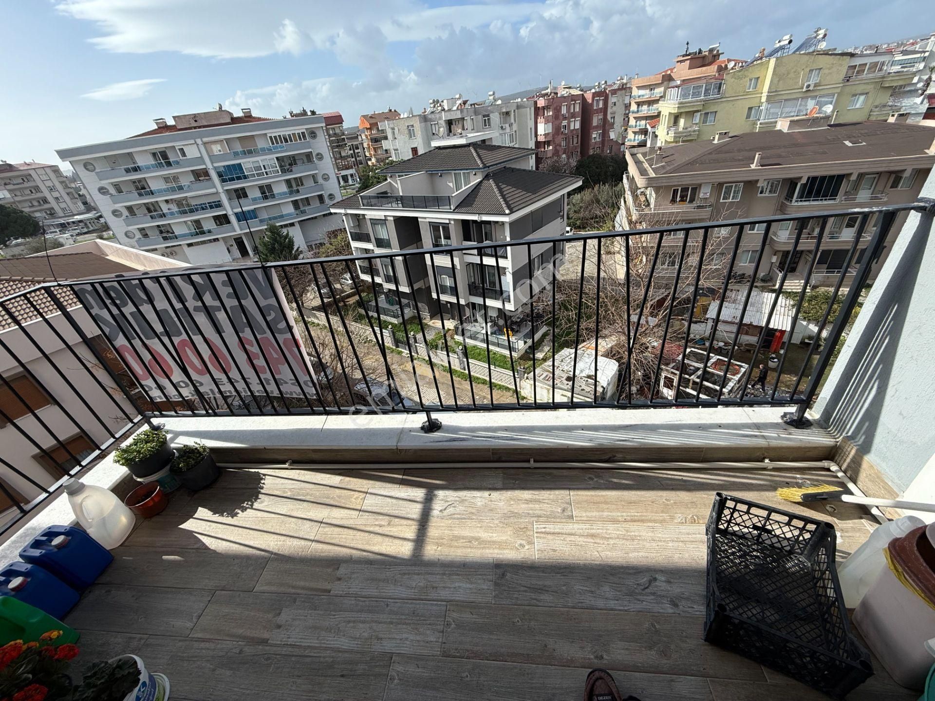 Seferihisar Camikebir Mahallesi – Merkezde, Satılık 1+1 Balkonlu Daire - Görsel 4