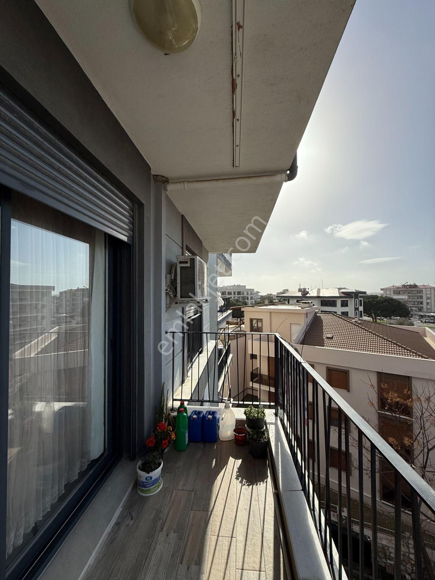 Seferihisar Camikebir Mahallesi – Merkezde, Satılık 1+1 Balkonlu Daire - Görsel 5