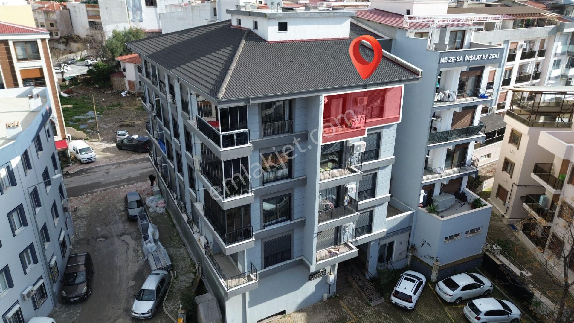 Seferihisar Camikebir Mahallesi – Merkezde, Satılık 1+1 Balkonlu Daire