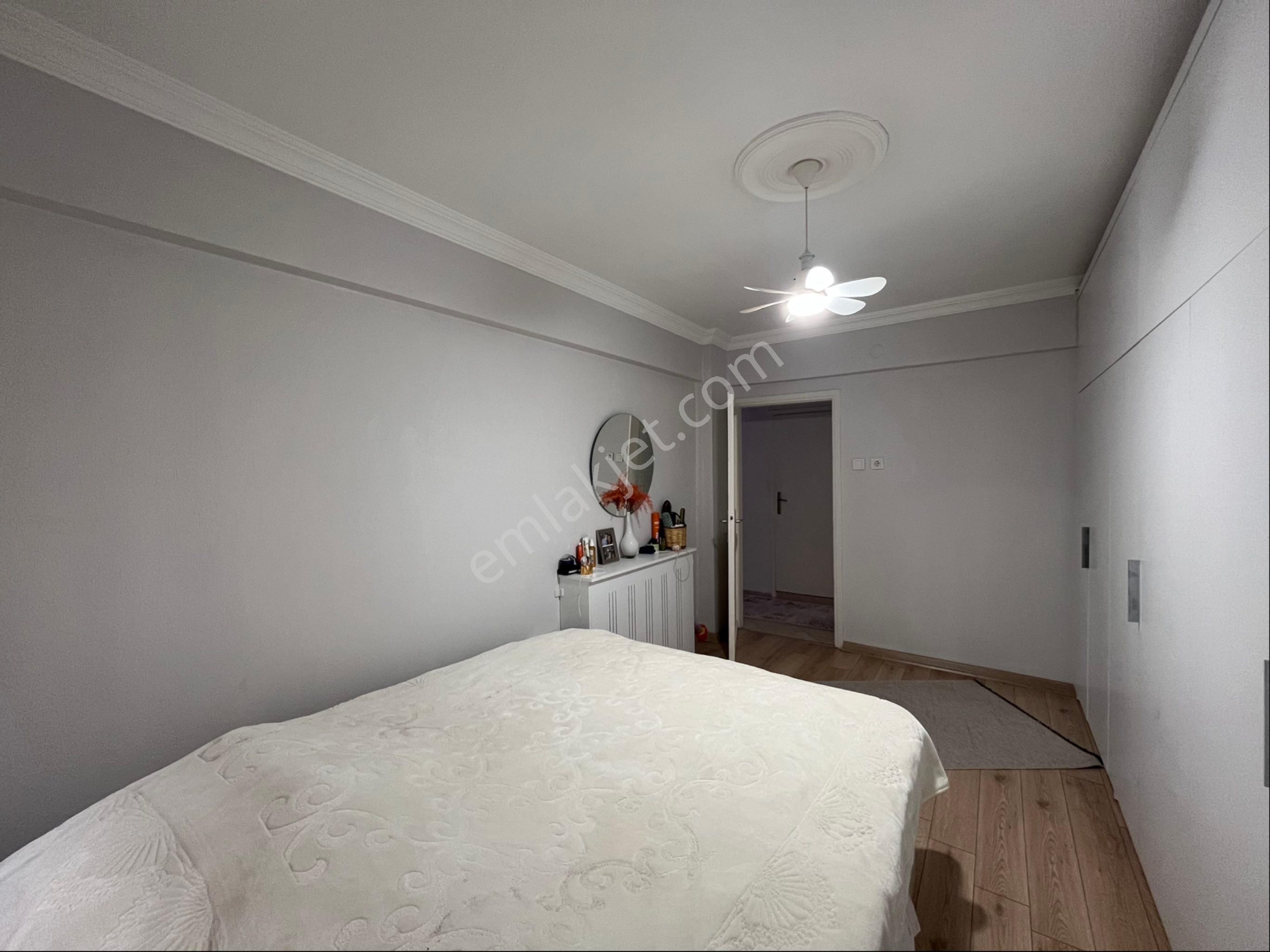 Karabağlar Doğanay Satılık 3+1 | 140 M² | Üçyol Metroya Yakın - Görsel 24