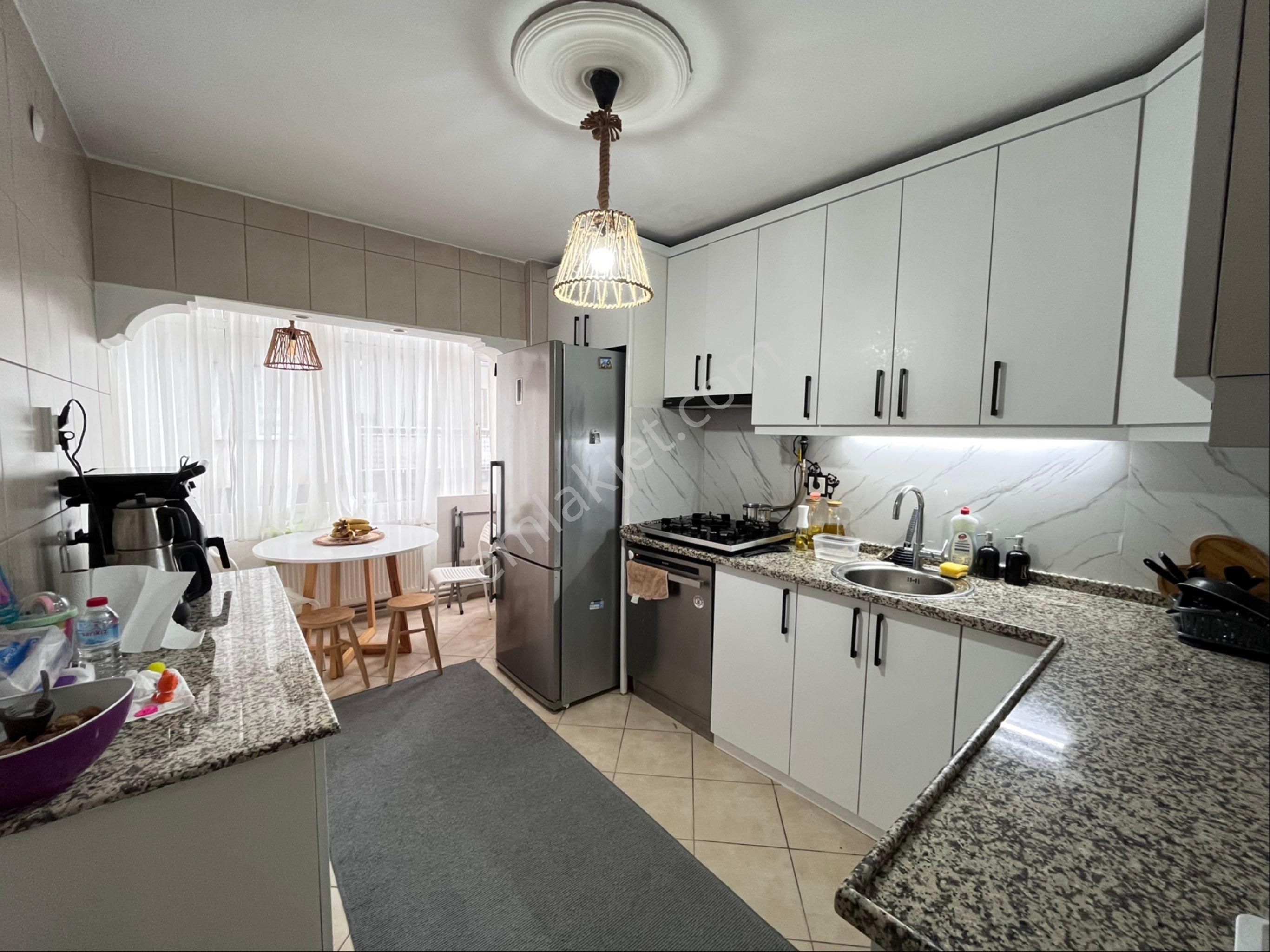 Karabağlar Doğanay Satılık 3+1 | 140 M² | Üçyol Metroya Yakın - Görsel 13