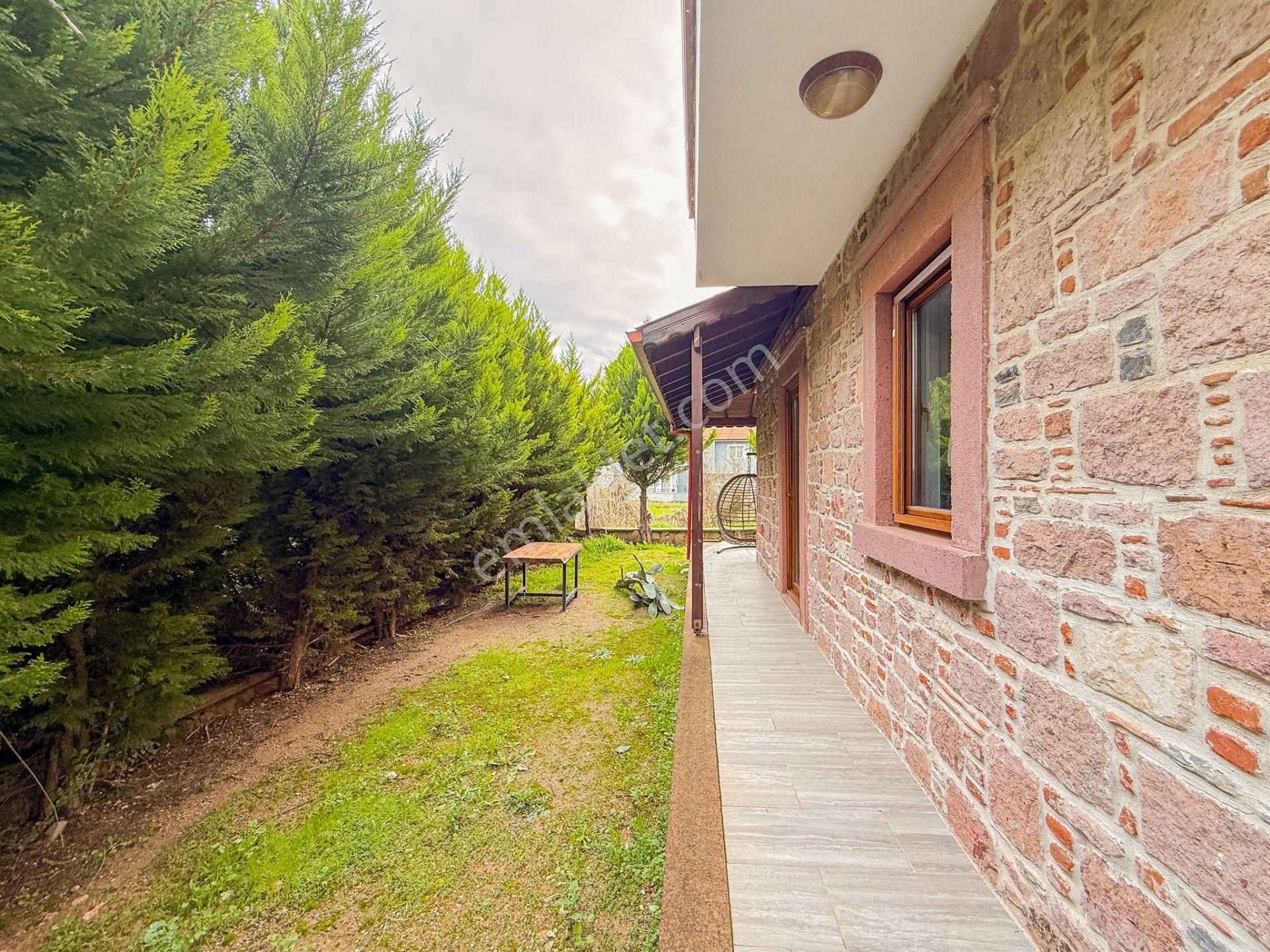 Ayvalık Sefa Çamlık'ta Satılık, 3+1, Taş Villa. Özel Mimari - Görsel 18