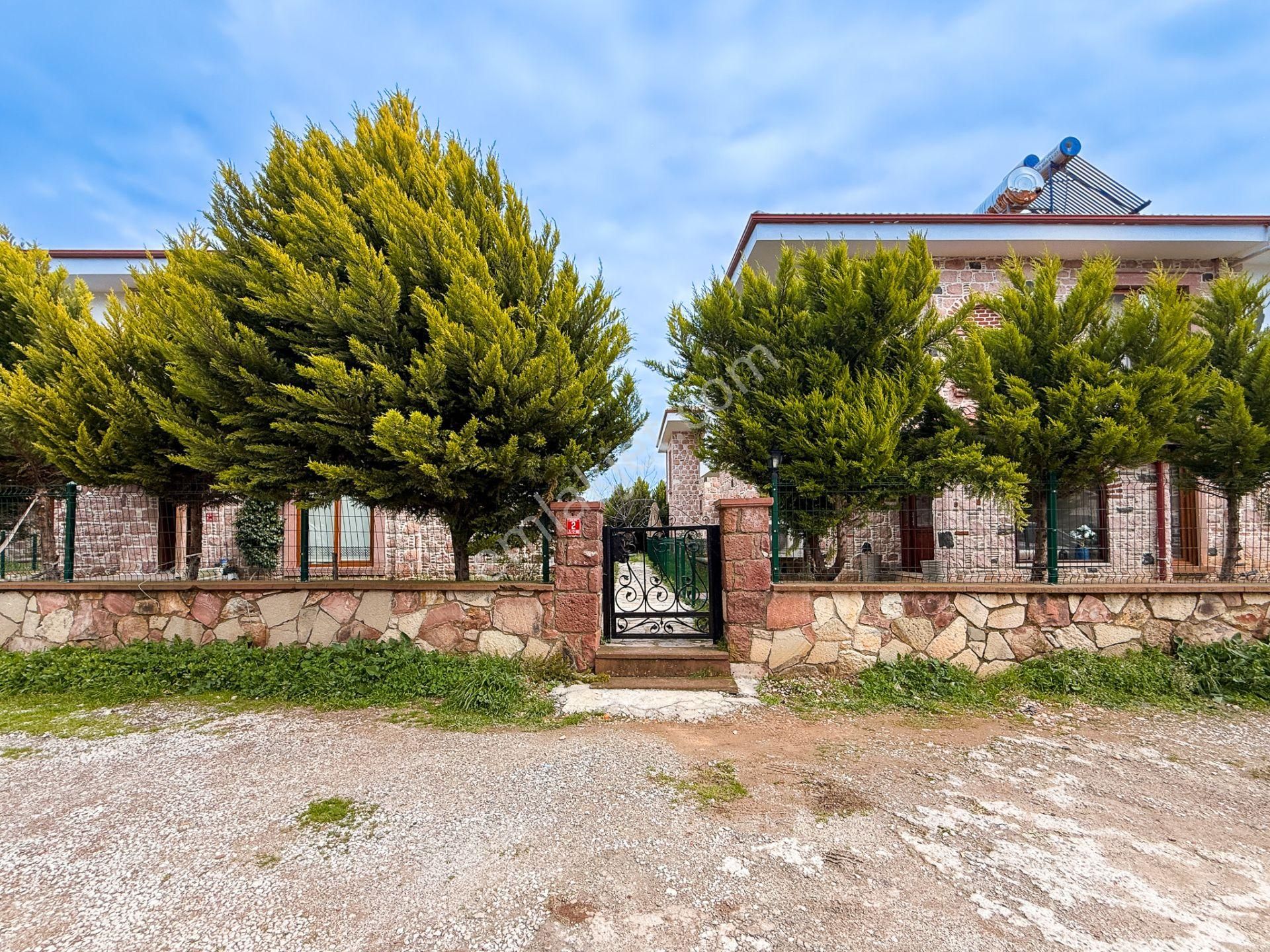 Ayvalık Sefa Çamlık'ta Satılık, 3+1, Taş Villa. Özel Mimari - Görsel 26