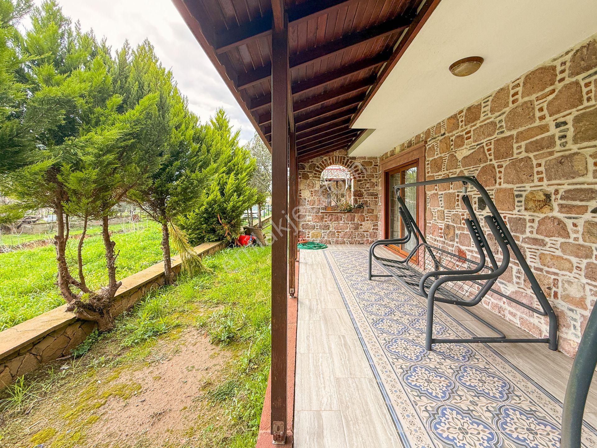 Ayvalık Sefa Çamlık'ta Satılık, 3+1, Taş Villa. Özel Mimari - Görsel 22