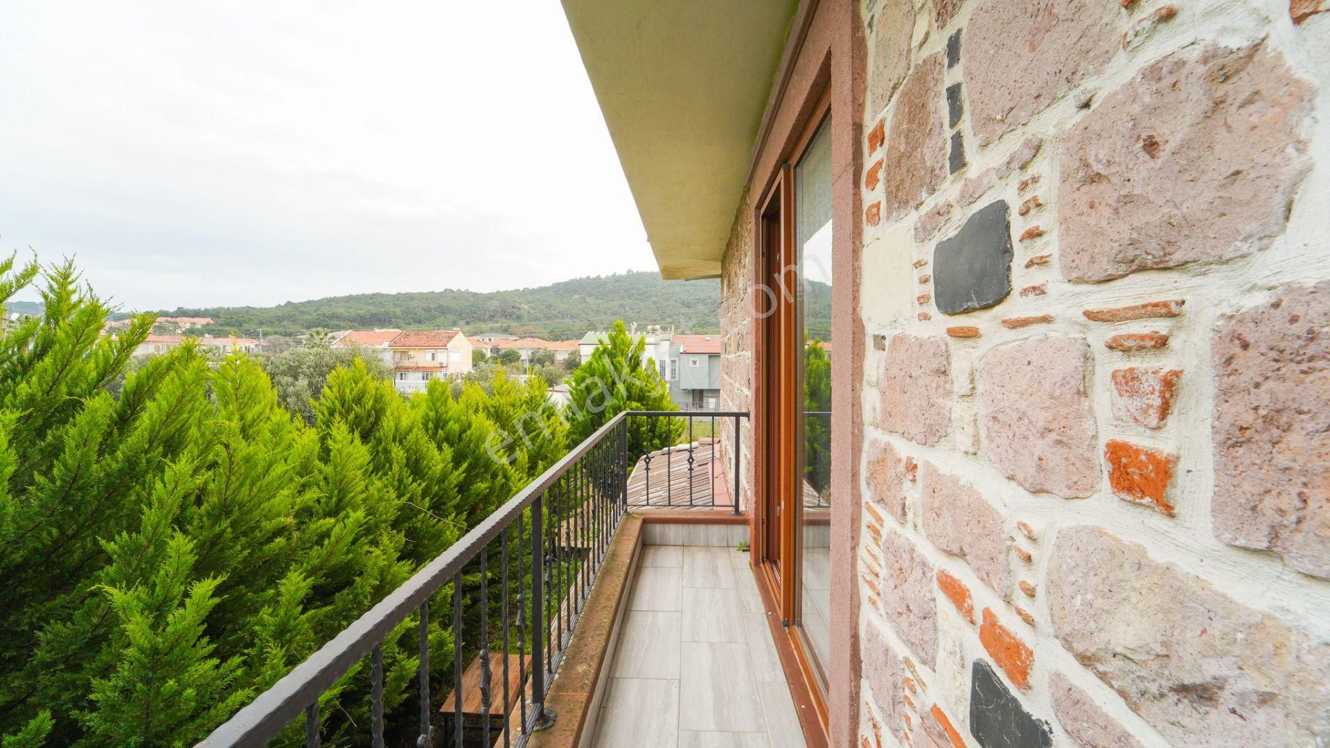 Ayvalık Sefa Çamlık'ta Satılık, 3+1, Taş Villa. Özel Mimari - Görsel 14