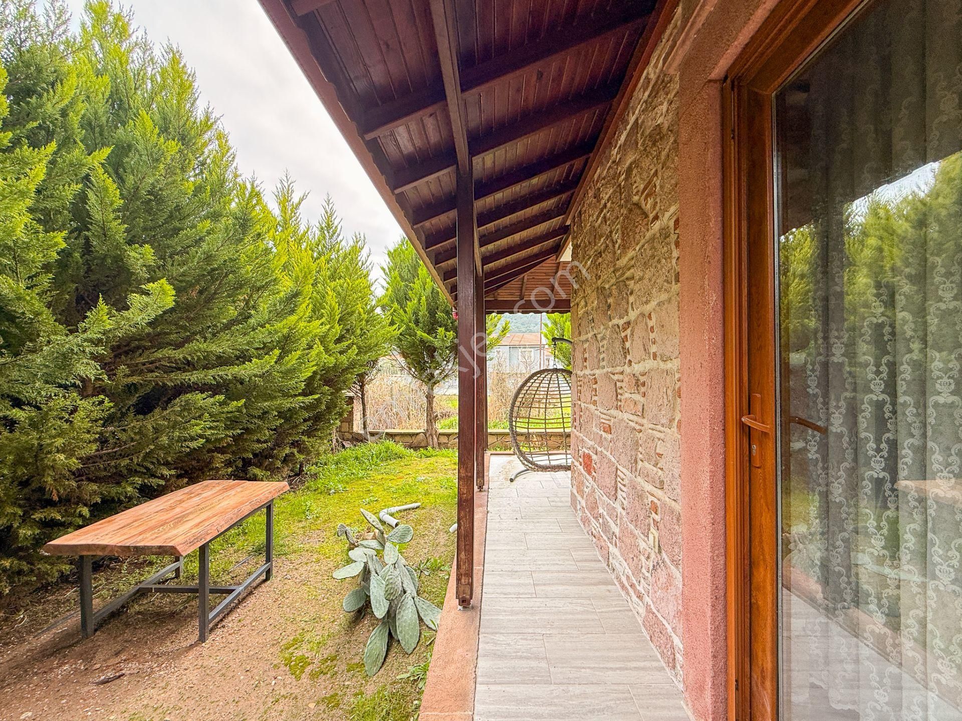 Ayvalık Sefa Çamlık'ta Satılık, 3+1, Taş Villa. Özel Mimari - Görsel 19