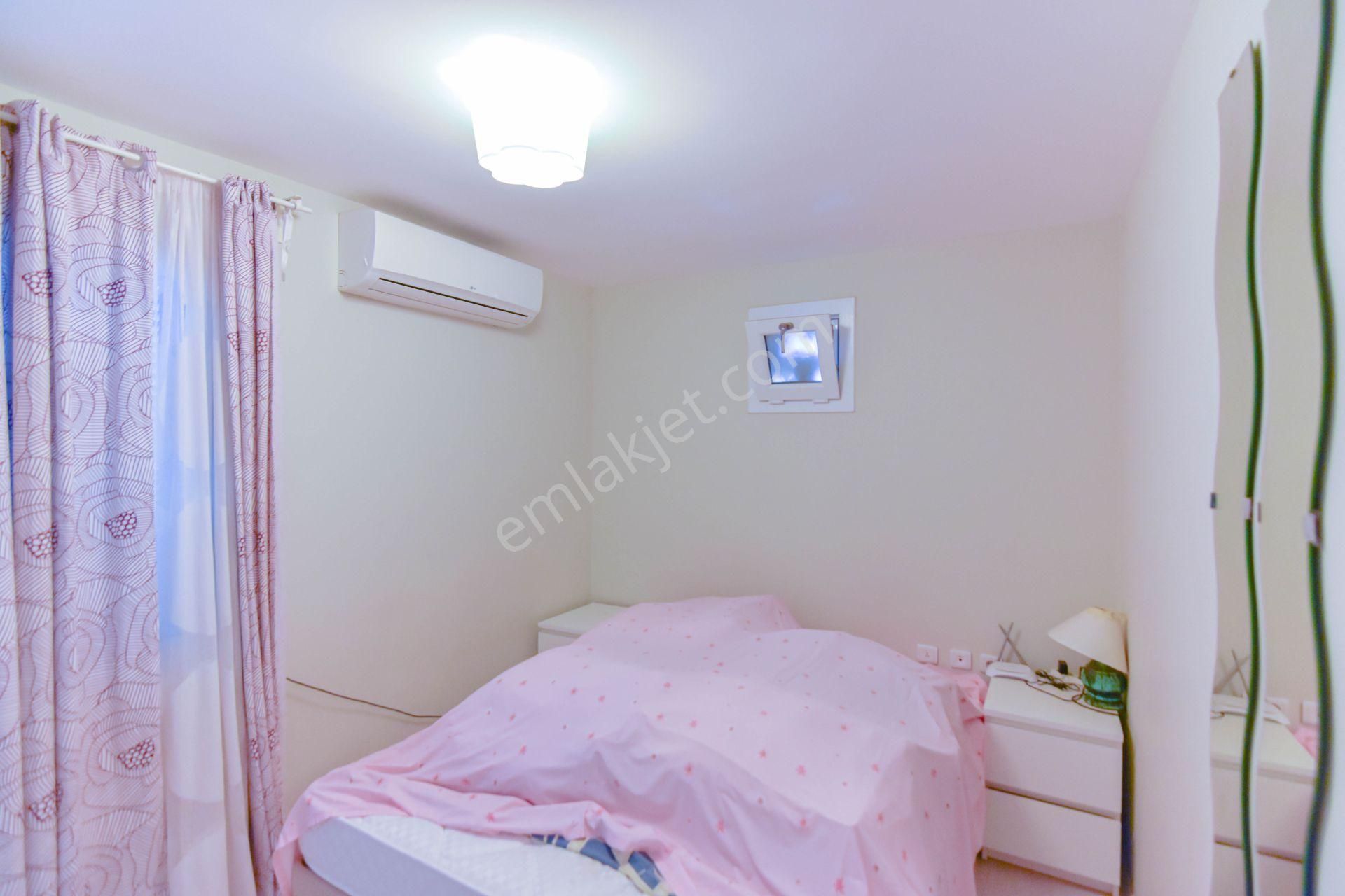 Kuşadası Davutlar'da Denize Yürüme Mesafesi'nde 4+1 Villa - Görsel 12