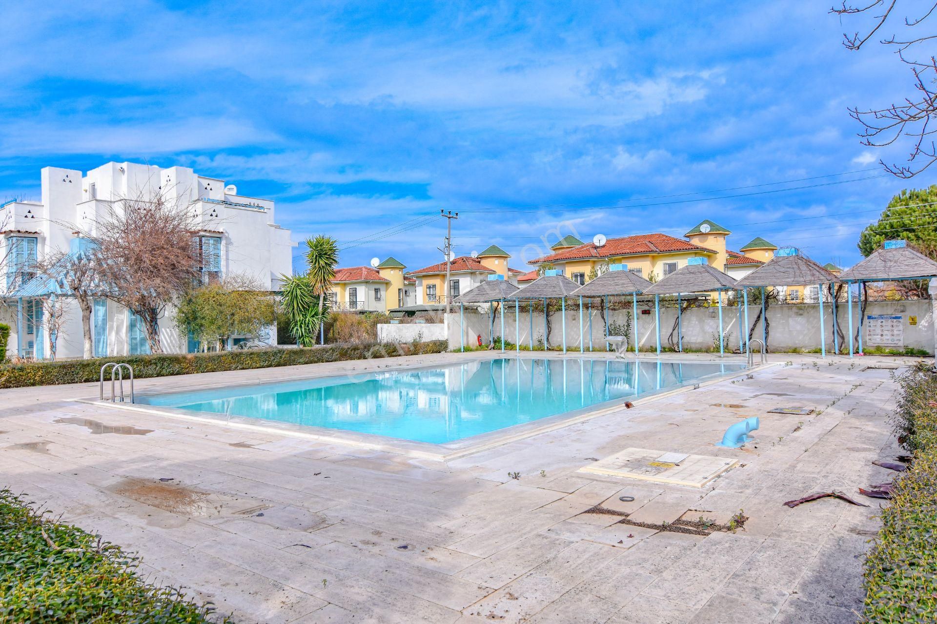 Kuşadası Davutlar'da Denize Yürüme Mesafesi'nde 4+1 Villa - Görsel 30