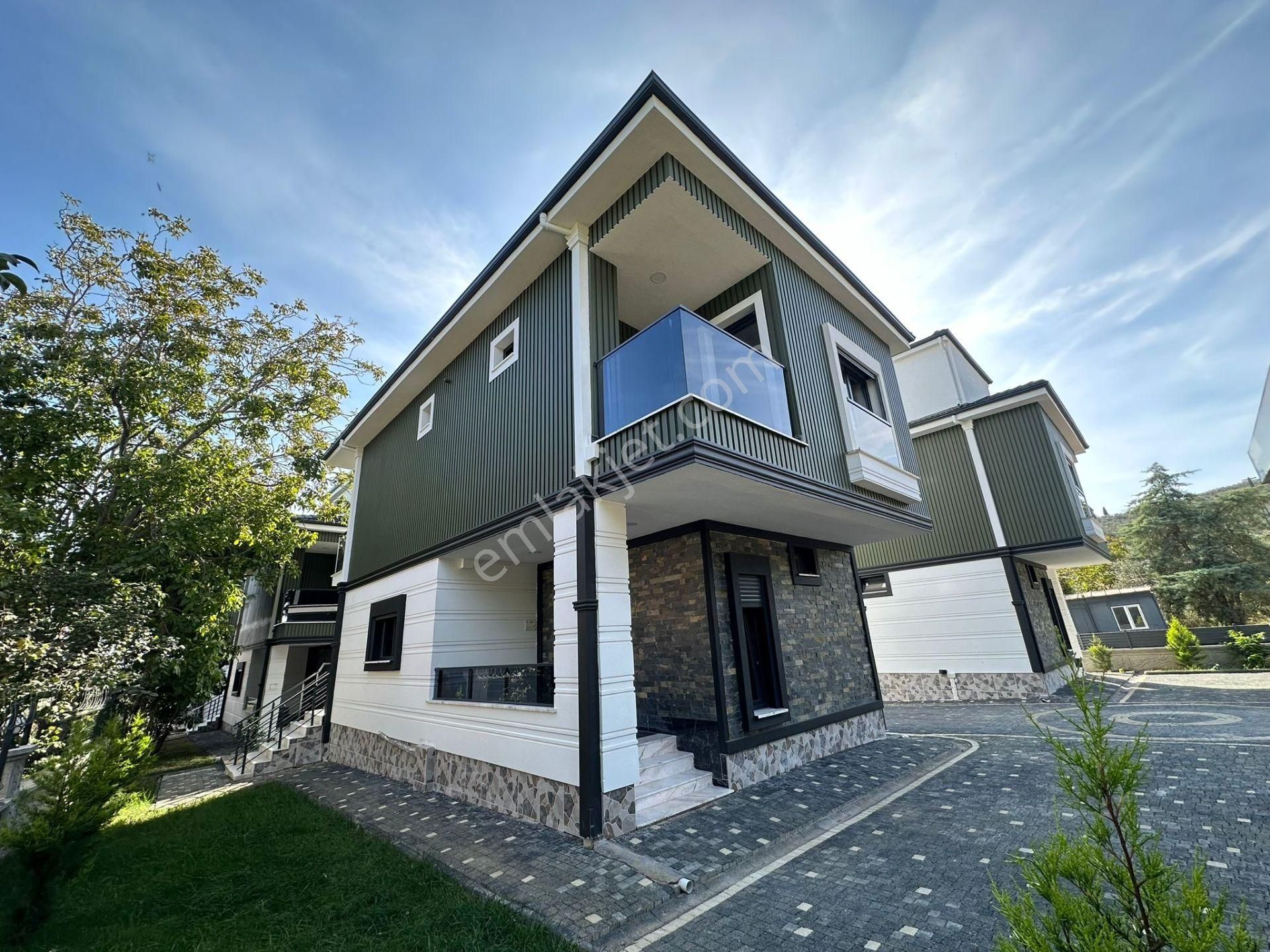 ✨akçay Ay Emlaktan✨gürede Kazdağlarının Eteklerinde Deniz Manzaralı Satılık 3+1 Sitede Tek Müstakil