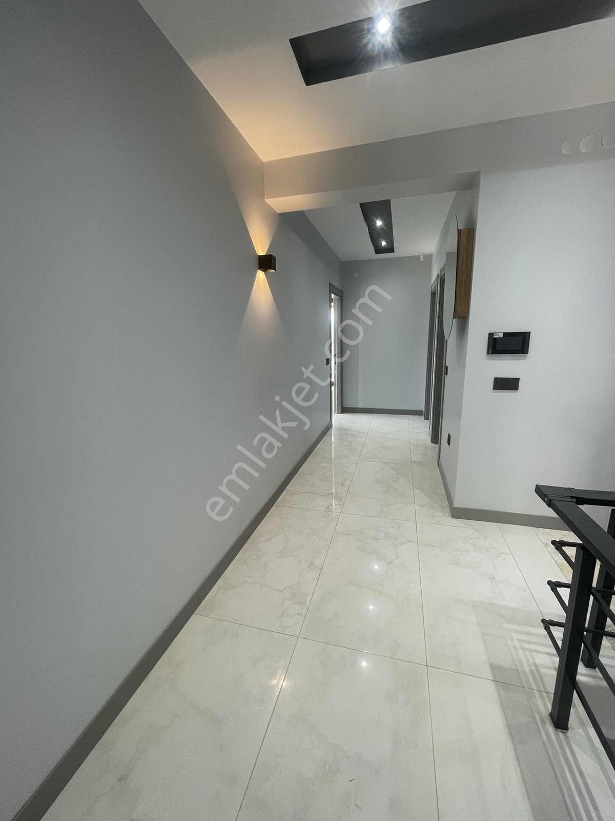 Ihlamurkent'de Kapalı Özel Havuzlu 5+1 Site İçi Lüks Villa - Görsel 10