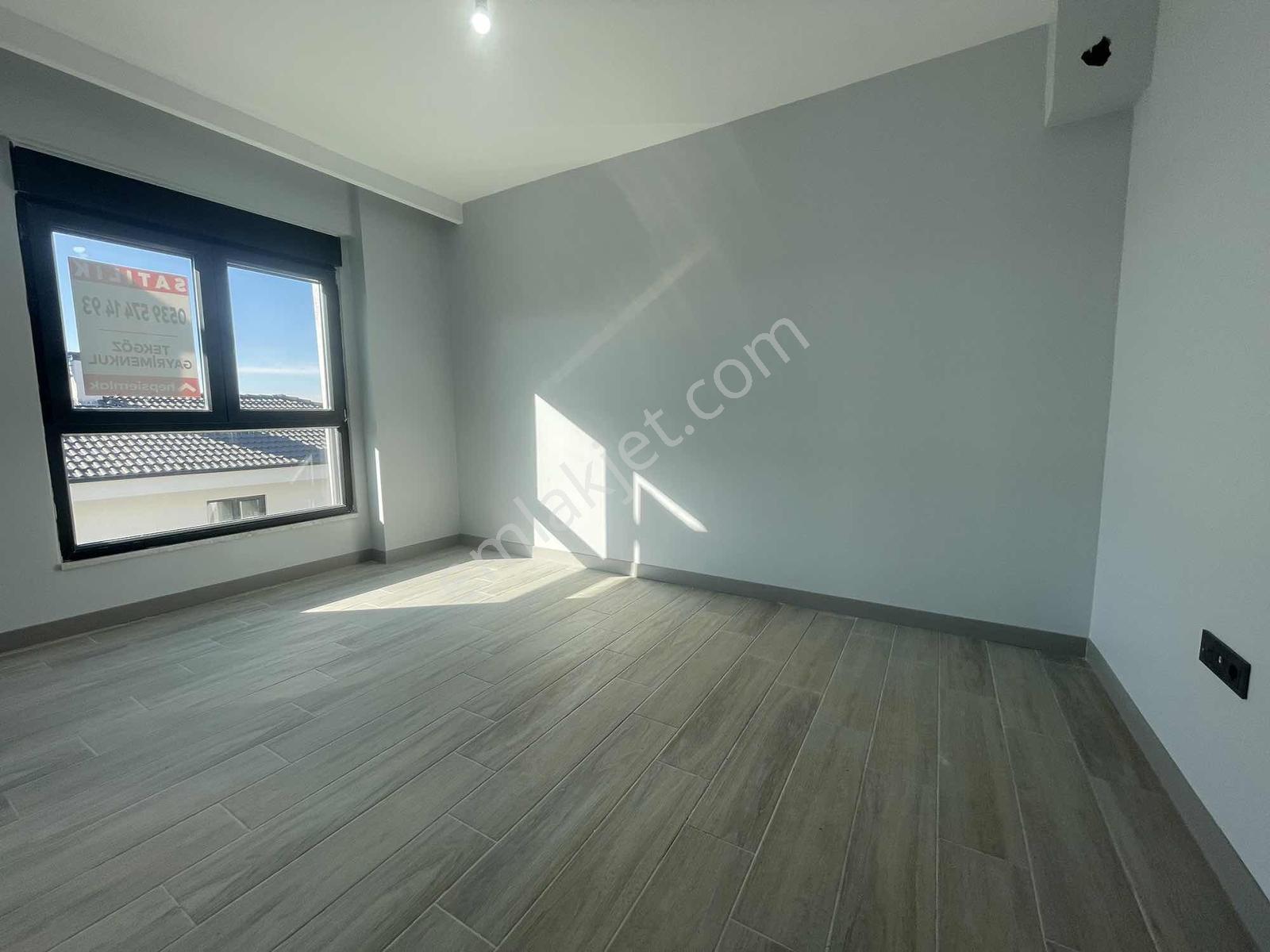 Ihlamurkent'de Kapalı Özel Havuzlu 5+1 Site İçi Lüks Villa - Görsel 7