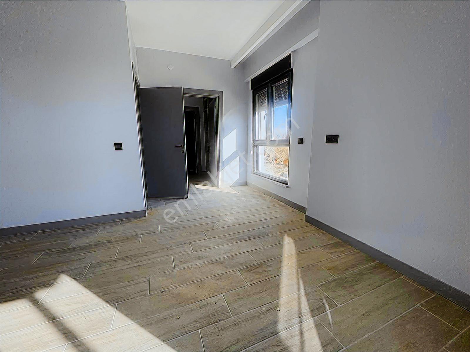 Ihlamurkent'de Kapalı Özel Havuzlu 5+1 Site İçi Lüks Villa - Görsel 29