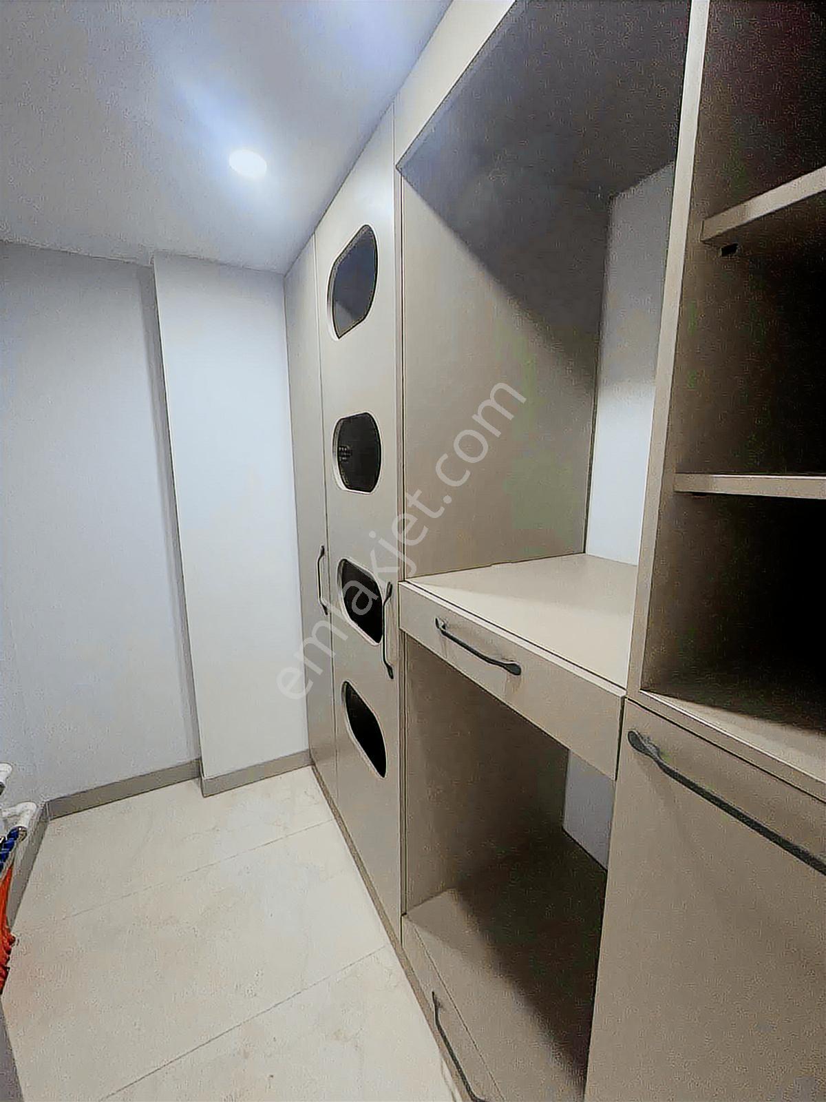 Ihlamurkent'de Kapalı Özel Havuzlu 5+1 Site İçi Lüks Villa - Görsel 24