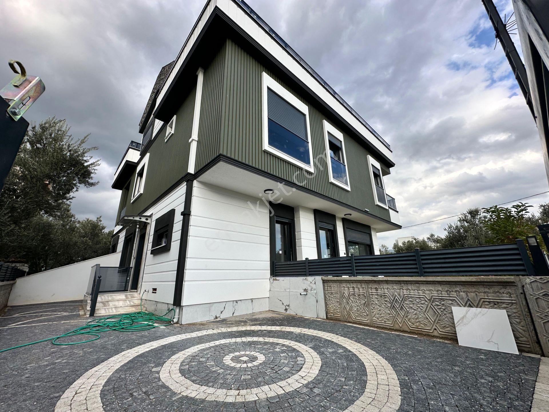 ꧁ay Emlaktan꧂oksijen Deposu Zeytinli Kazdağlarında Geniş Teraslı Muhteşem Satılık 5+1müstakil Villa - Görsel 3